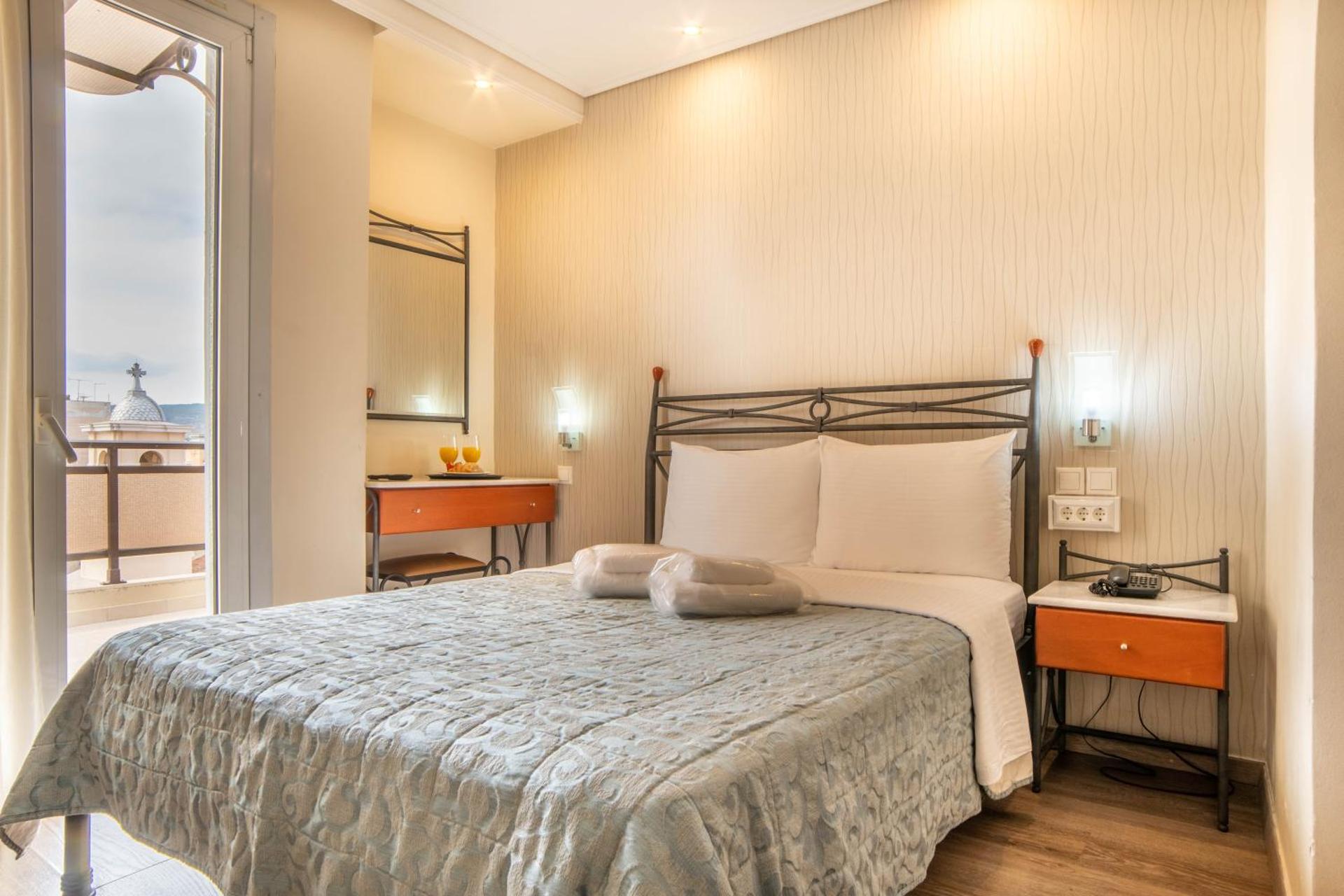 Argo Hotel Piraeus - Photo 50