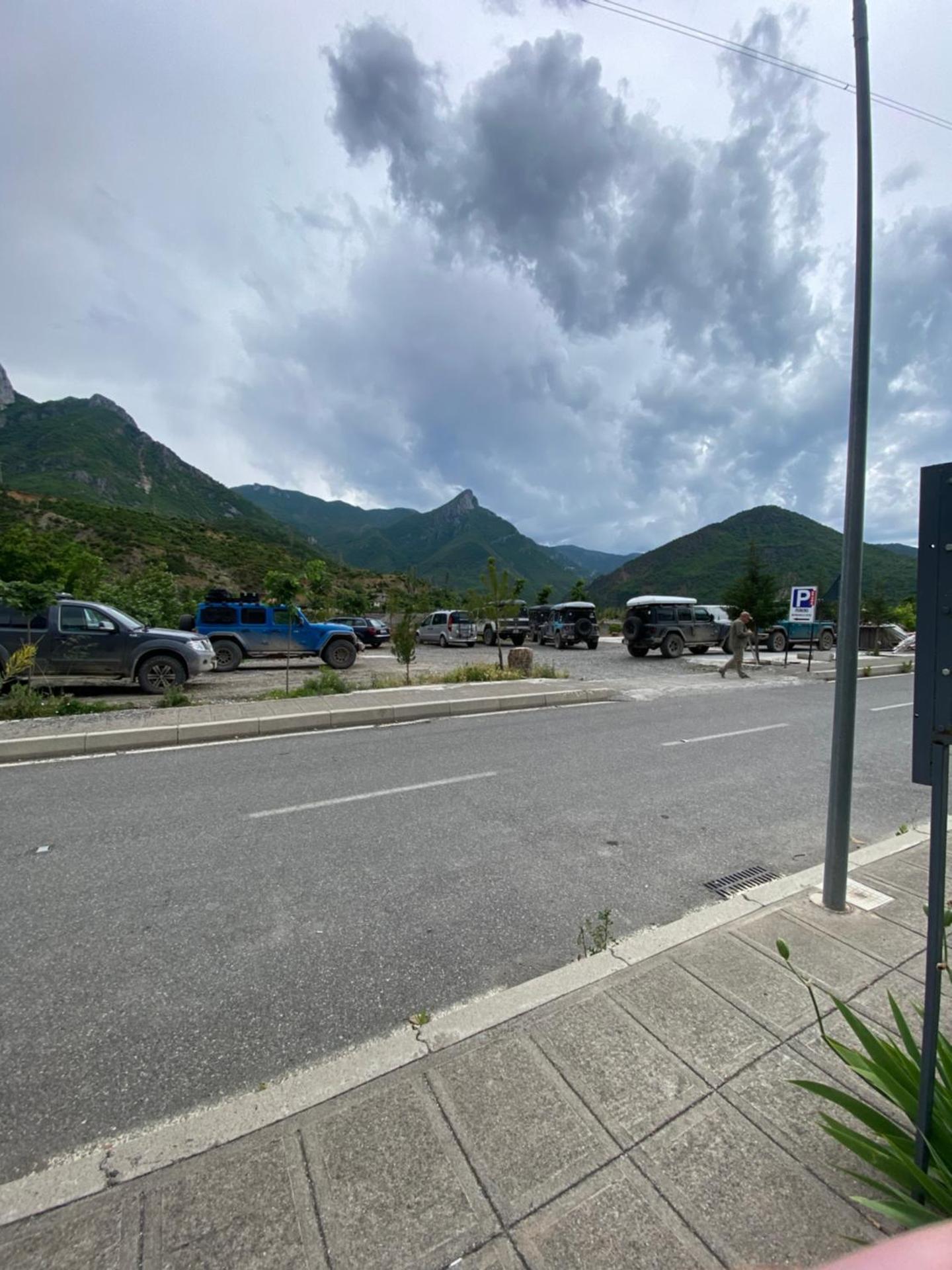 Kulla e Vjeter (Bar Restaurant, Guesthouse, Parking and Camping) - Photo 8