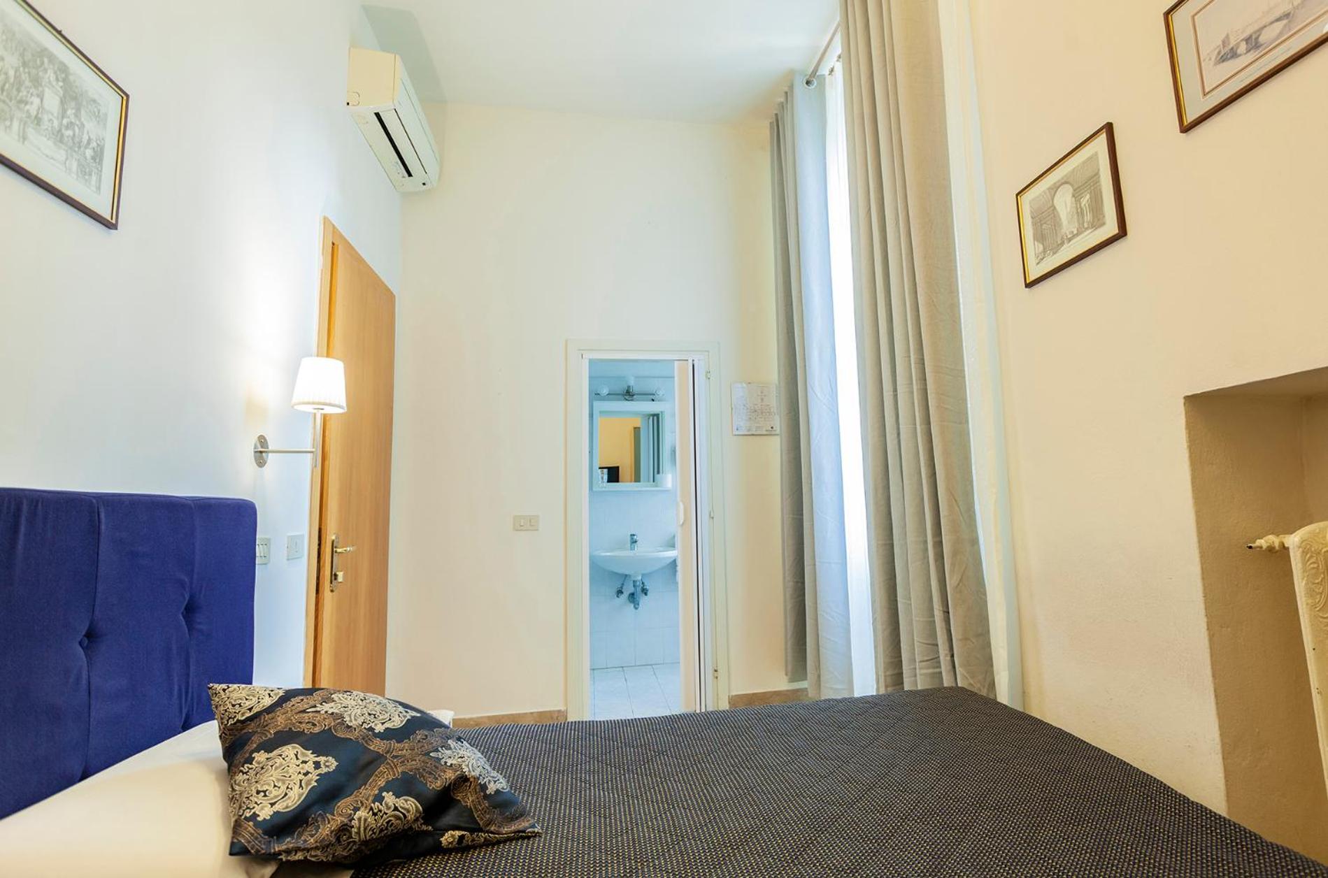 Hotel St. James - Photo 47