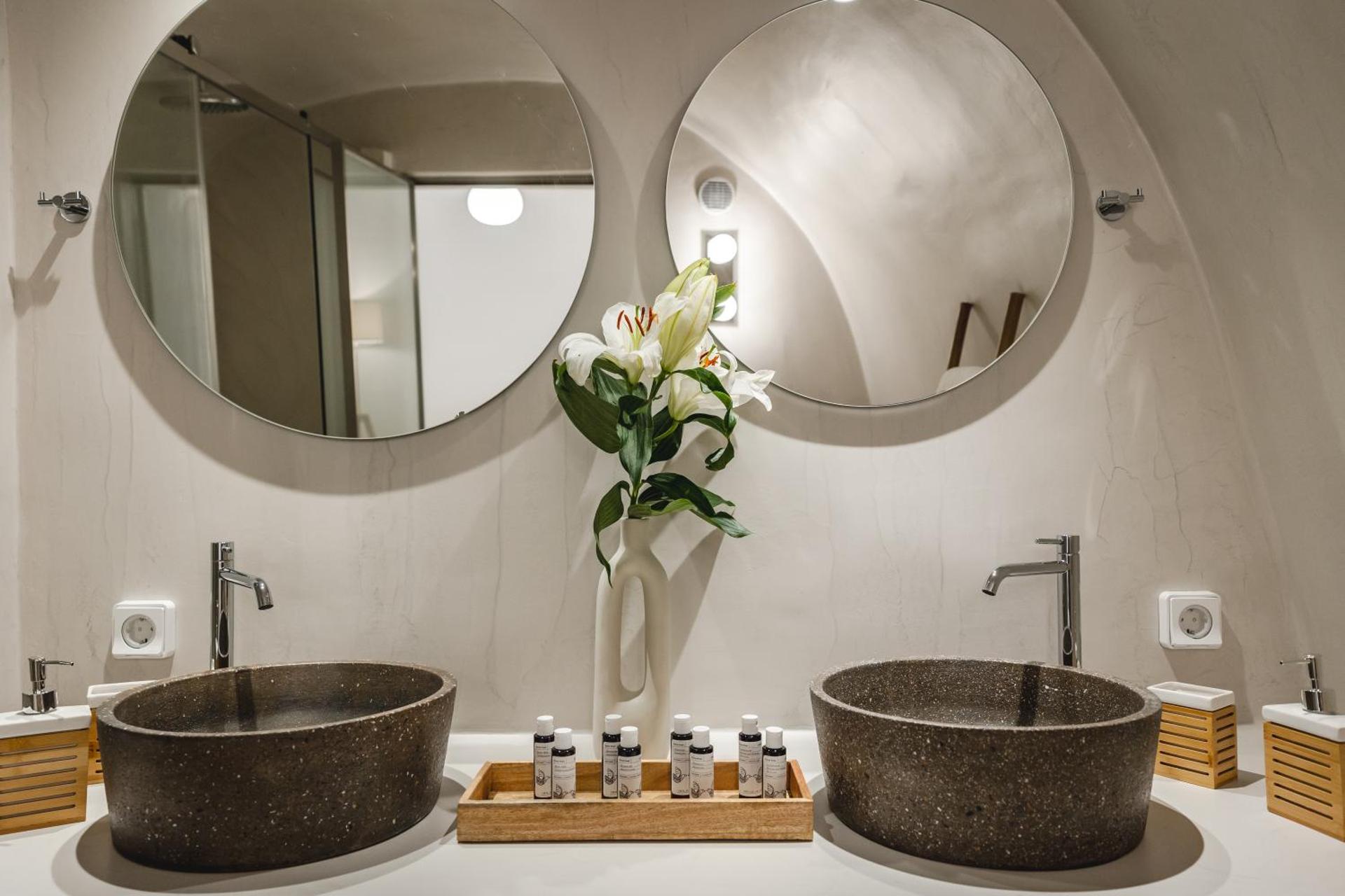 Oia Mare Villas - Photo 215