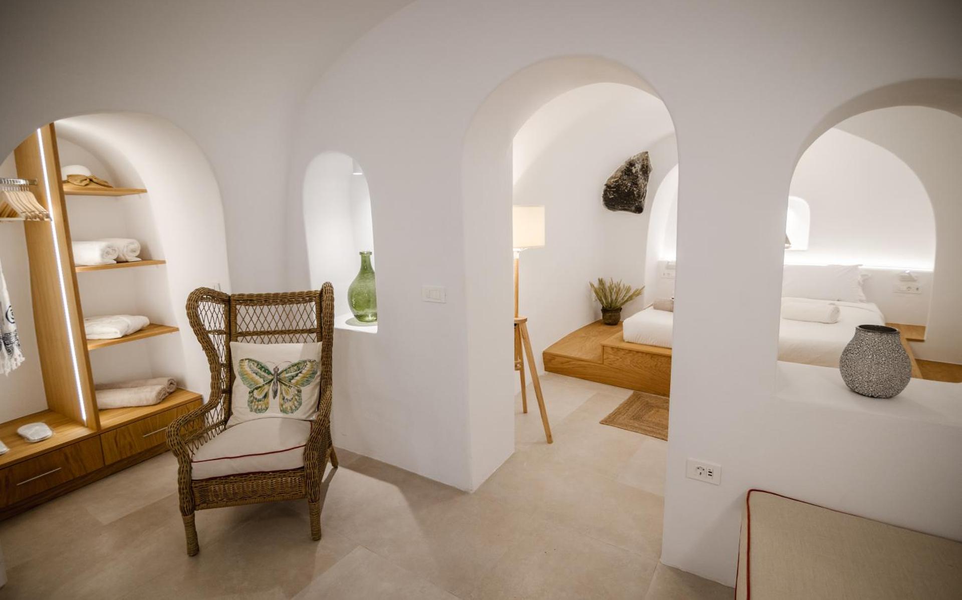 Oia Mare Villas - Photo 220