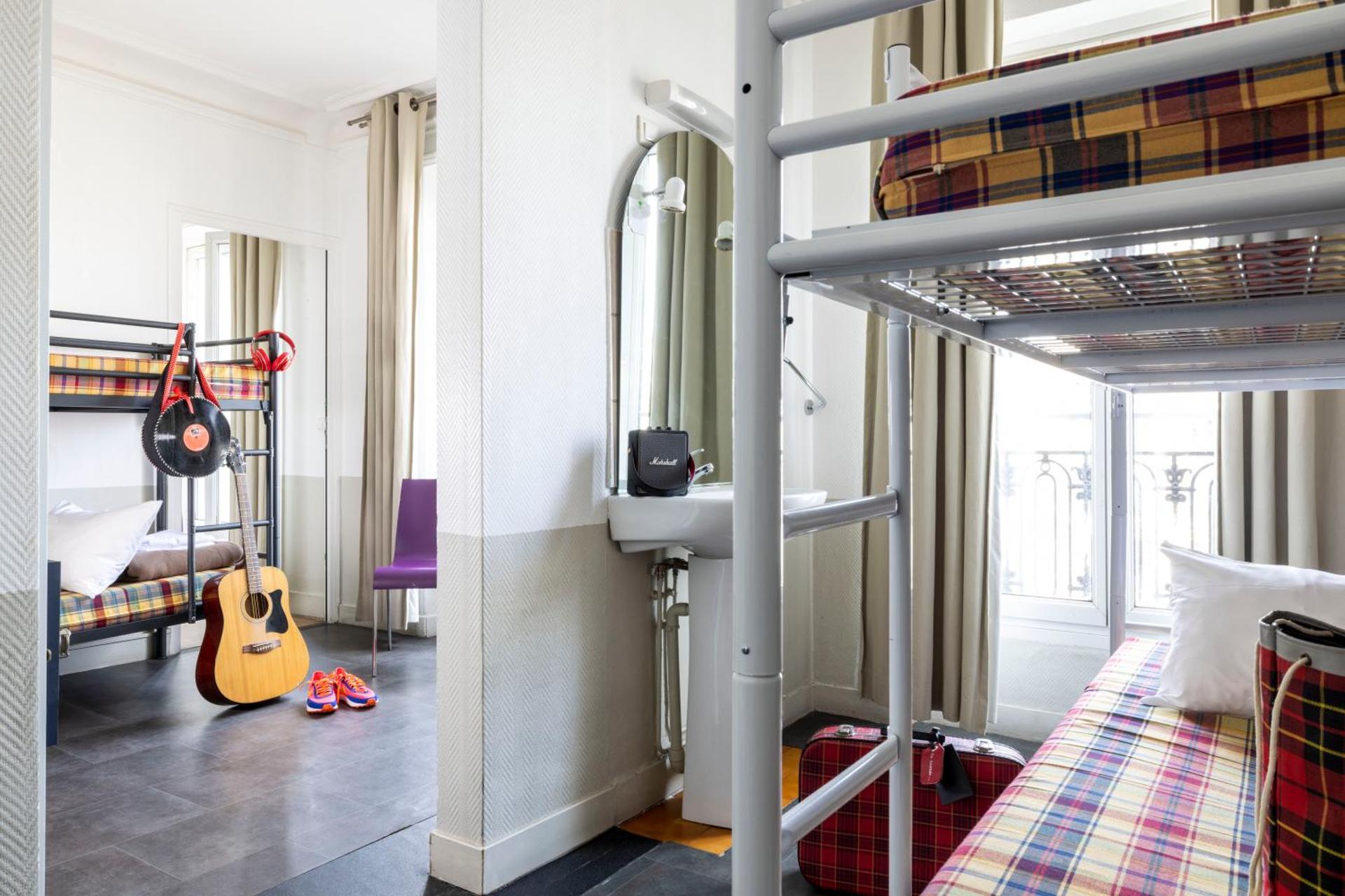 Bed in 6-Bed Mixed Dormitory Room