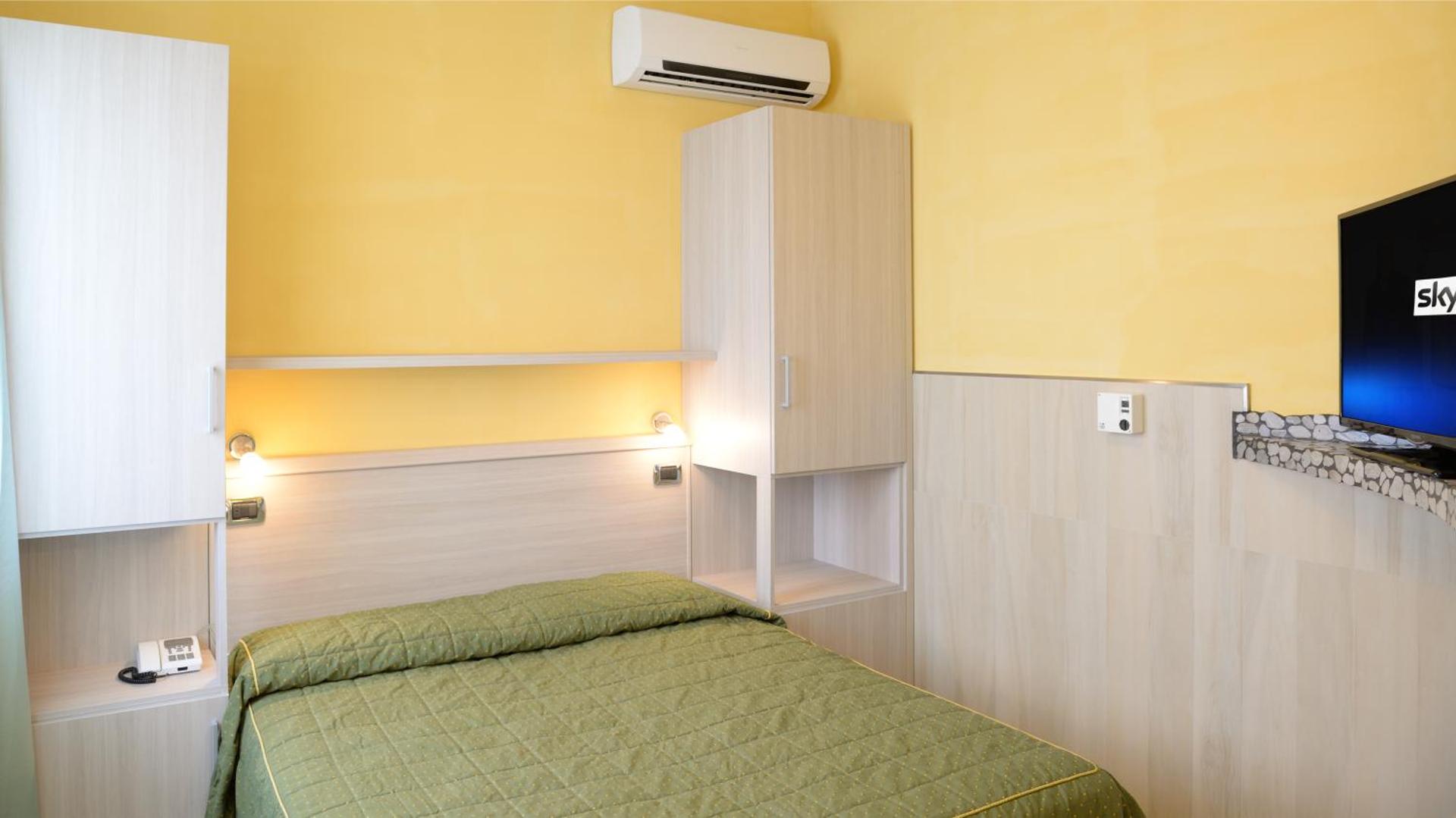 Hotel Puntabella - Photo 60