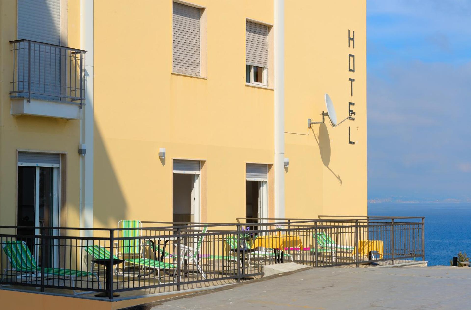 Hotel Puntabella - Photo 84