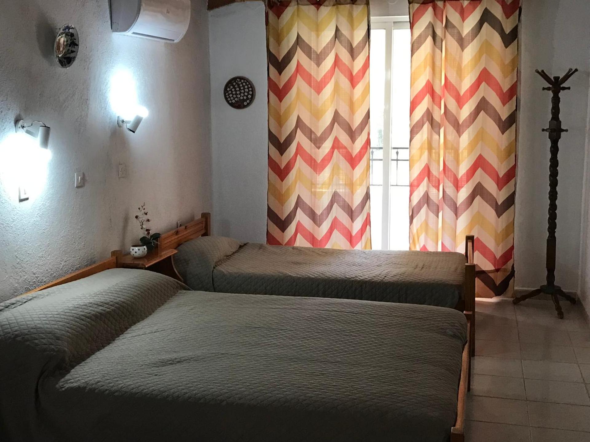 Standard Triple Studio