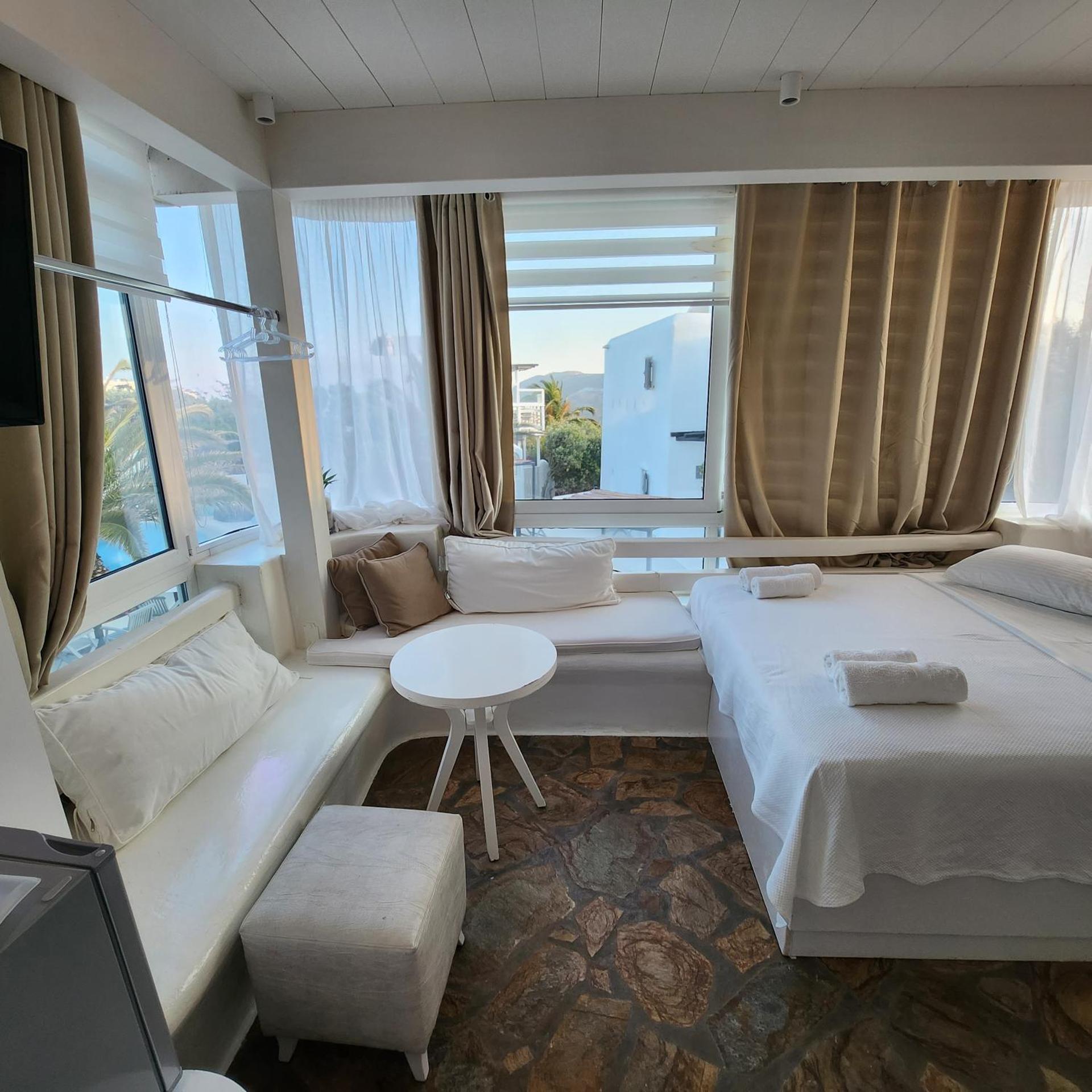 Mykonian Iros Suites & Villas - Photo 151