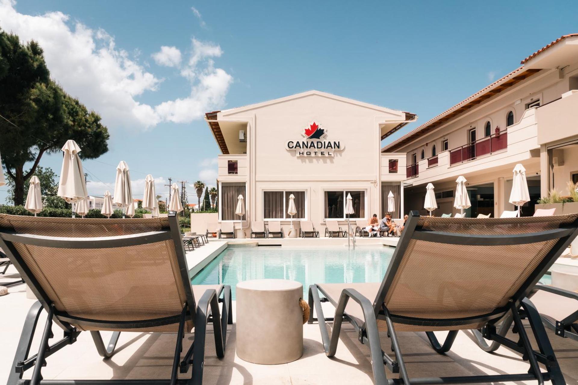 Canadian Hotel - Photo 89