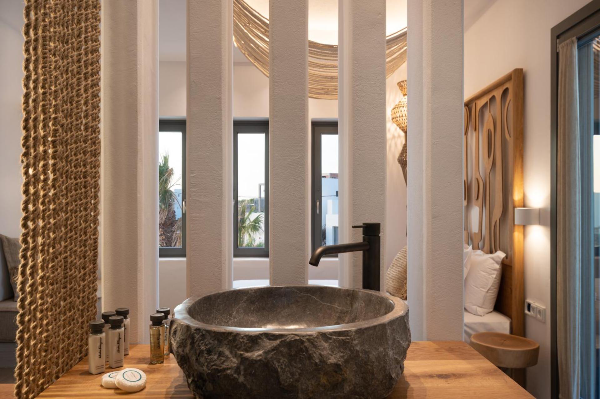 Kosmitis Suites & Villas - Photo 3