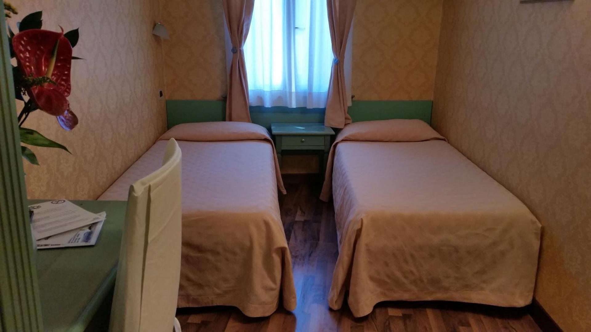Hotel Tintoretto - Photo 22