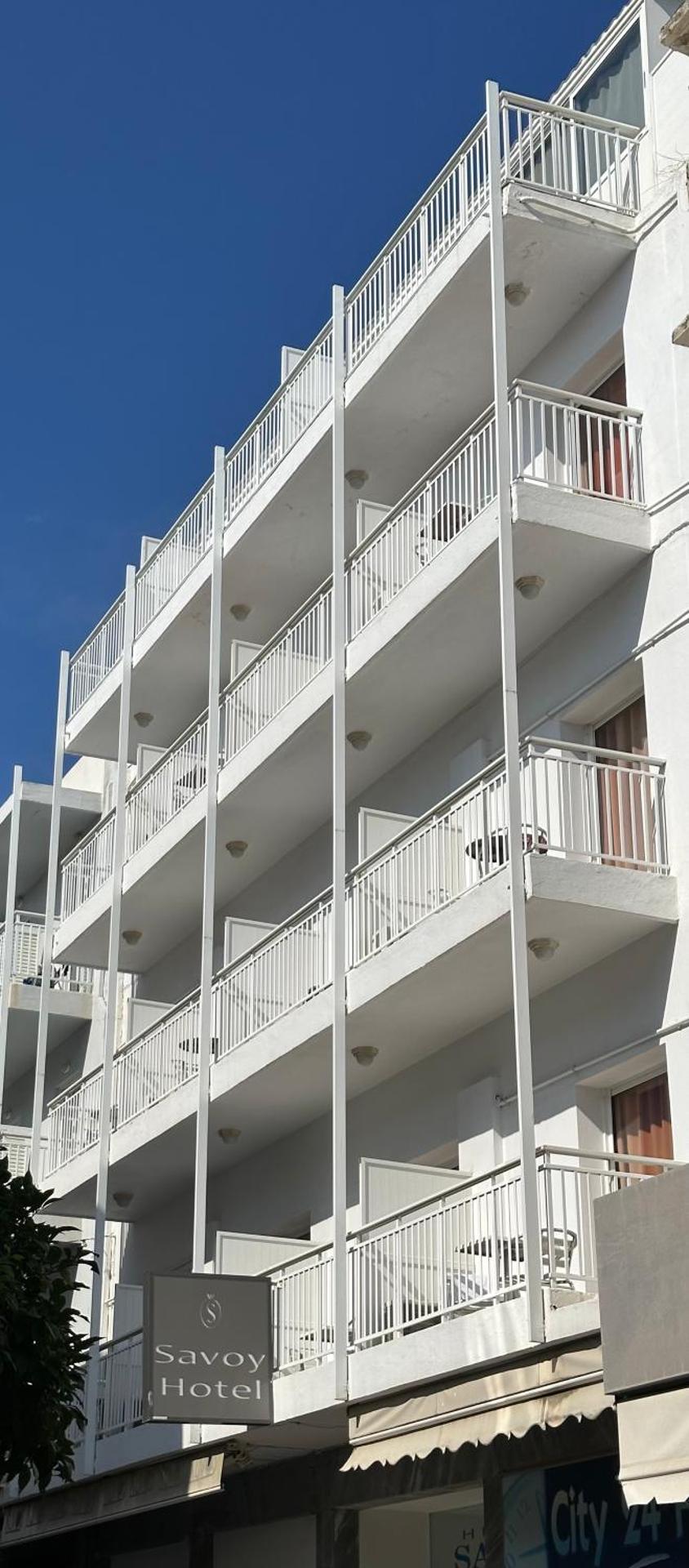 Savoy City Hotel - Photo 13