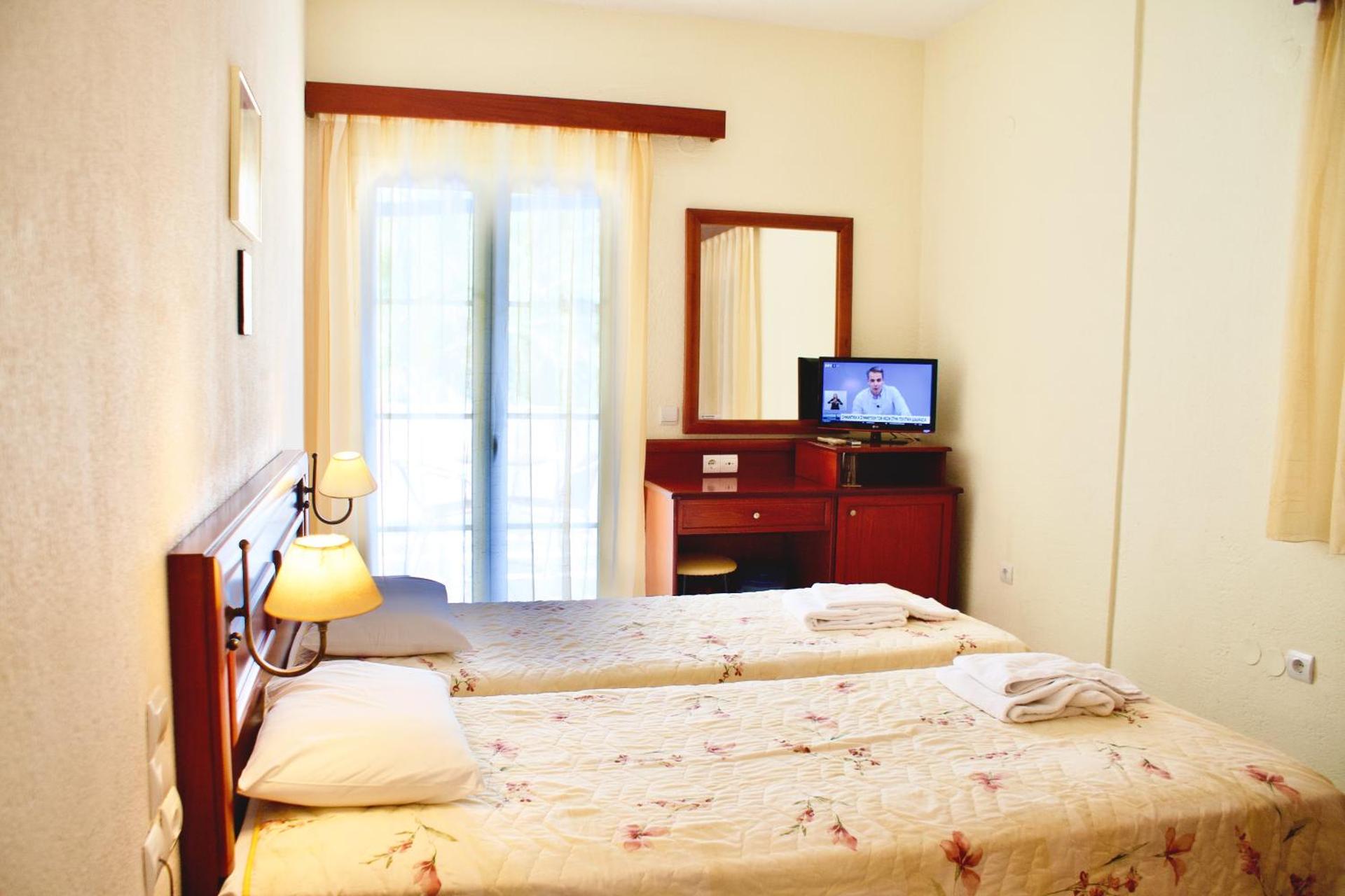 Venardos Hotel - Photo 50