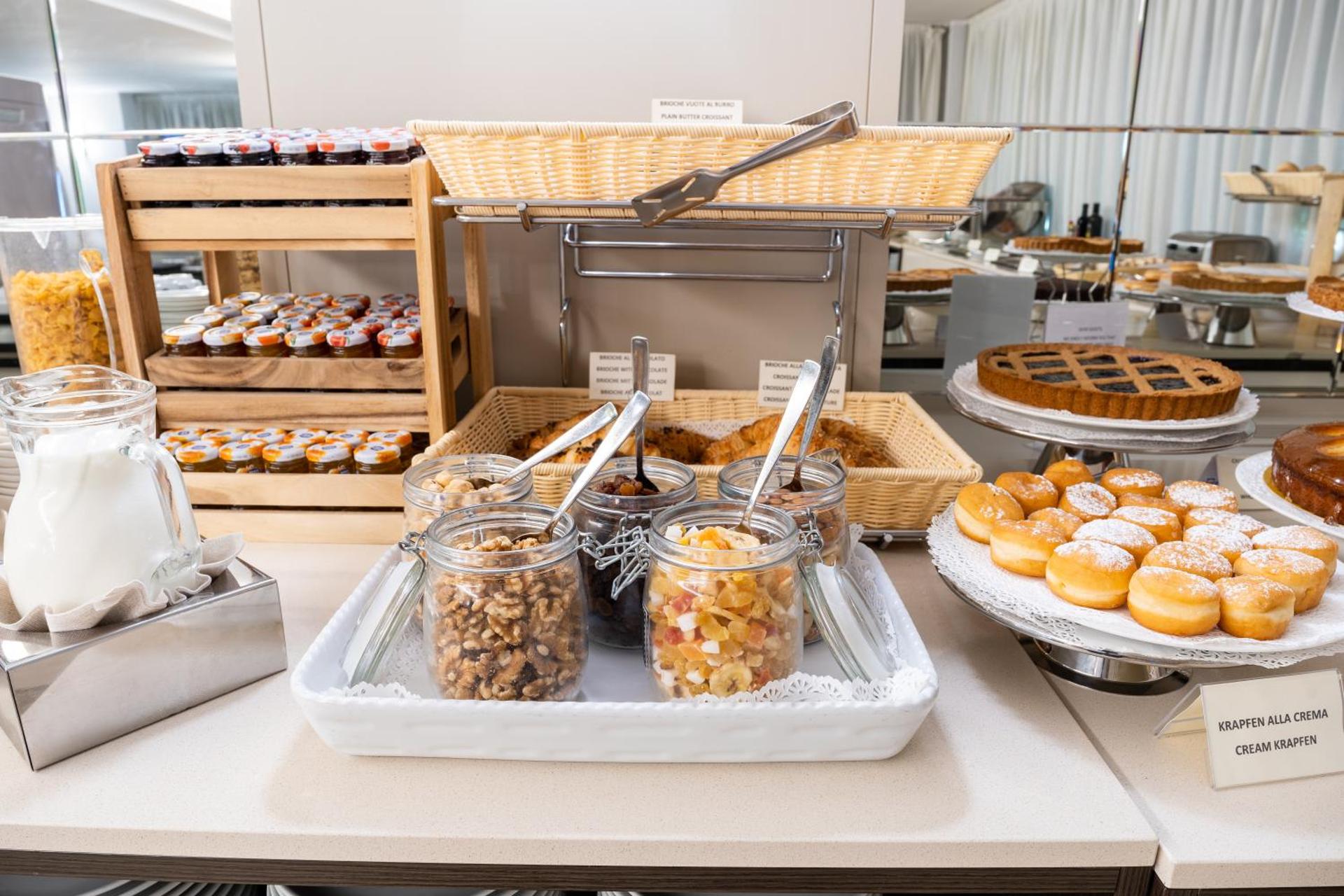 Hotel Como - Photo 6