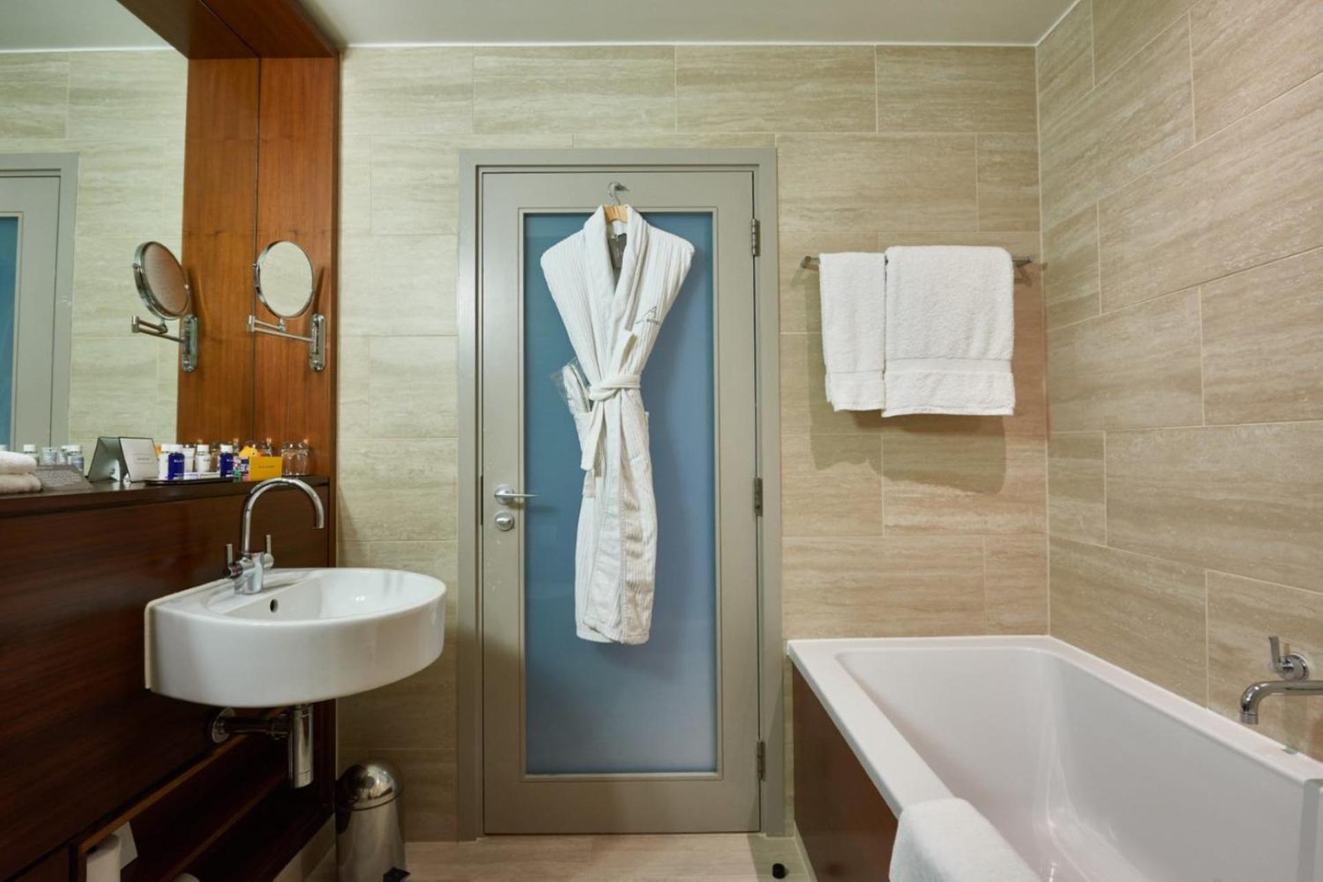 Apex City Of London Hotel - Photo 38