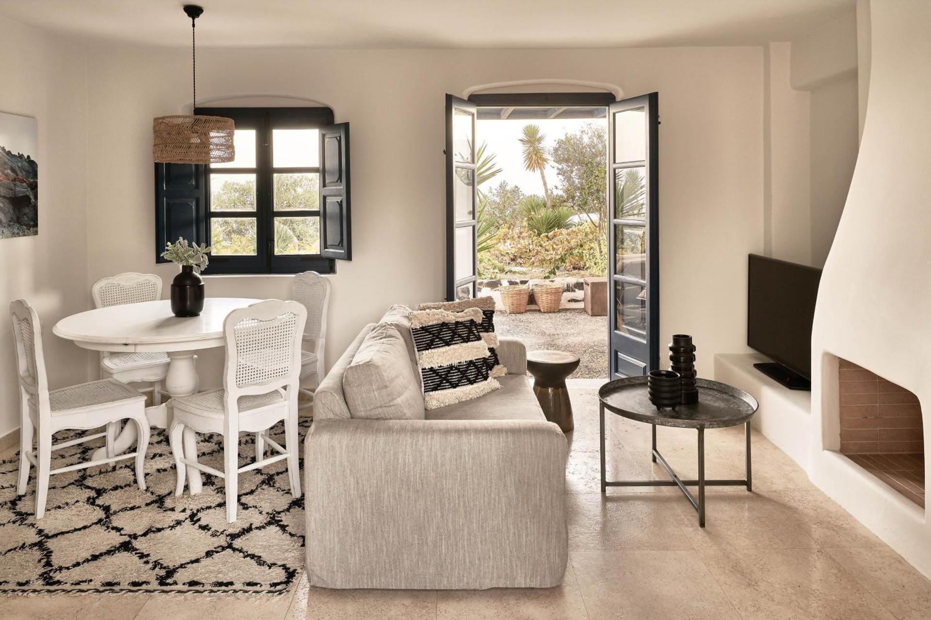 Vedema, a Luxury Collection Resort, Santorini - Photo 27