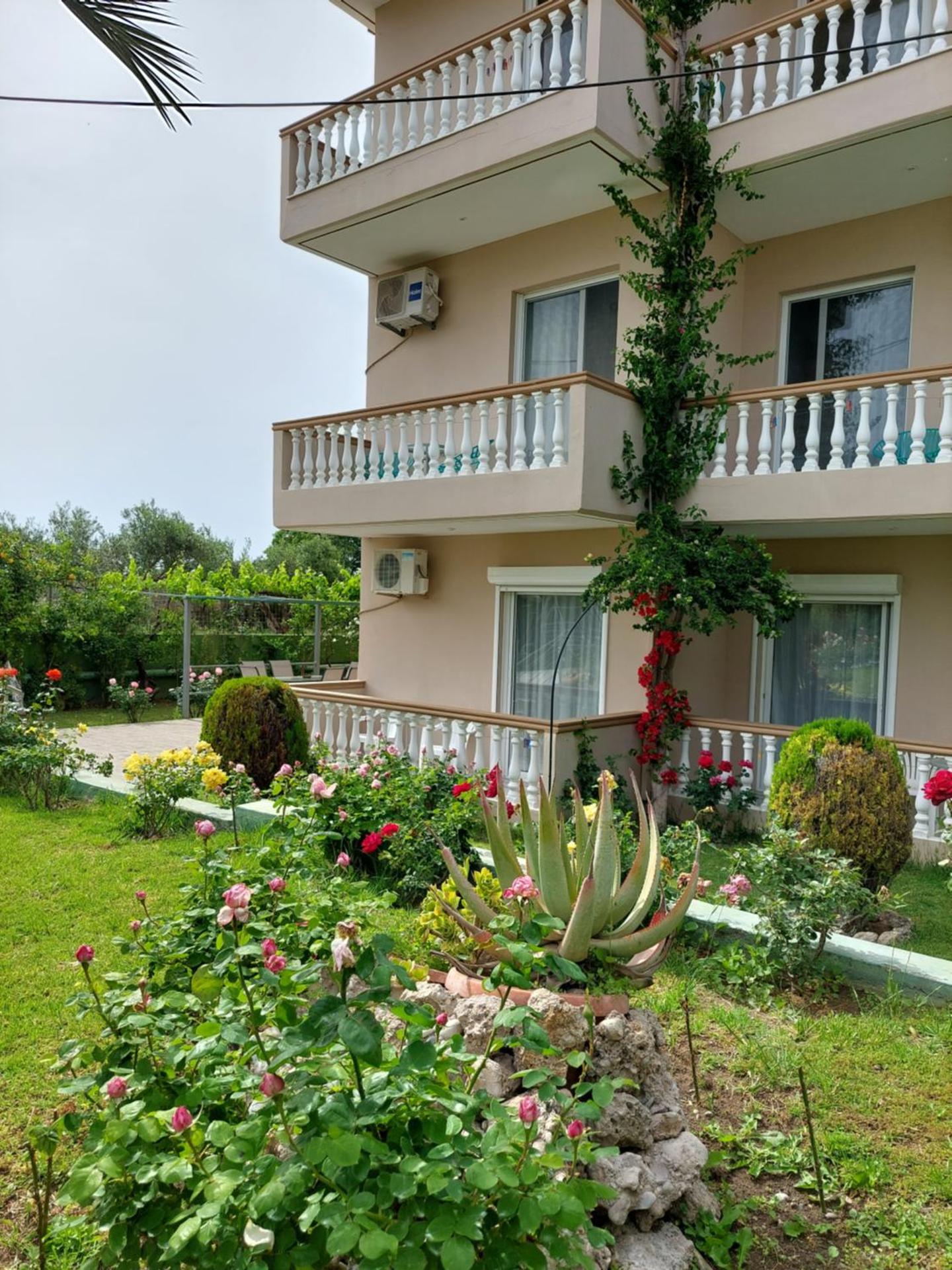 Alexia Apartments & Studios - Photo 17