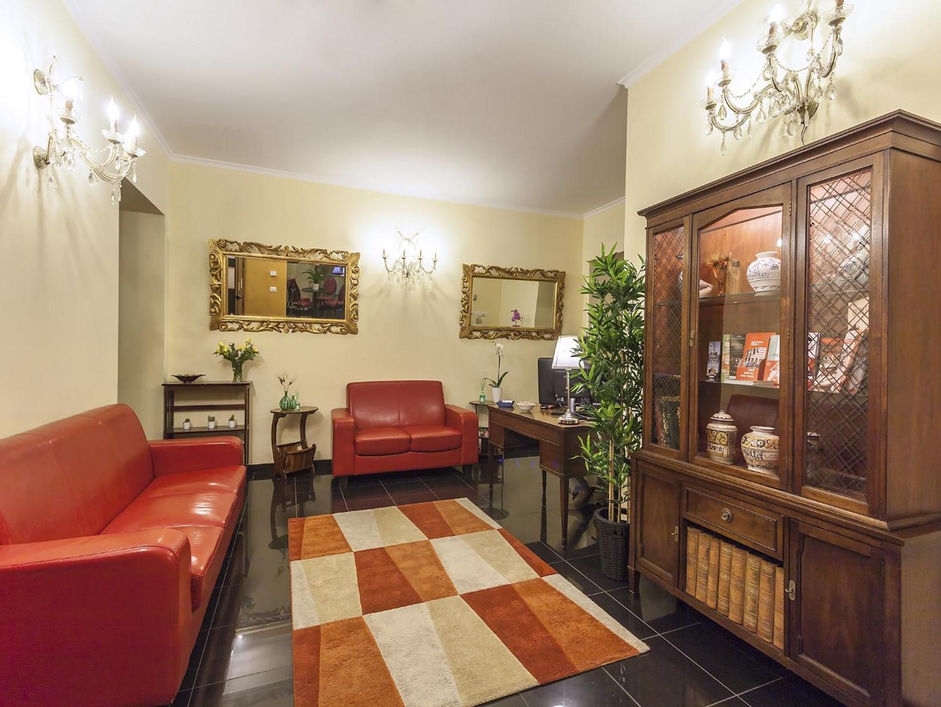 Hotel Regina Giovanna - Photo 9