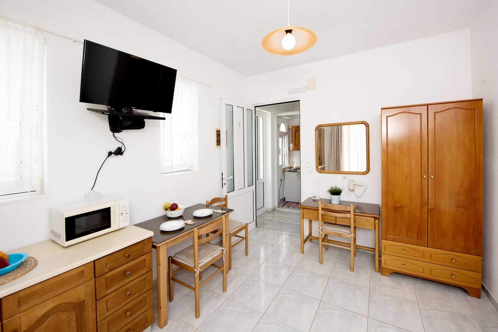 Maria Studios & Apartments - Photo 10