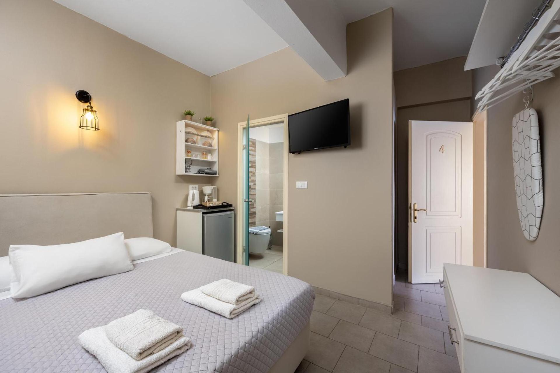 Maravelia's Rooms - Photo 26