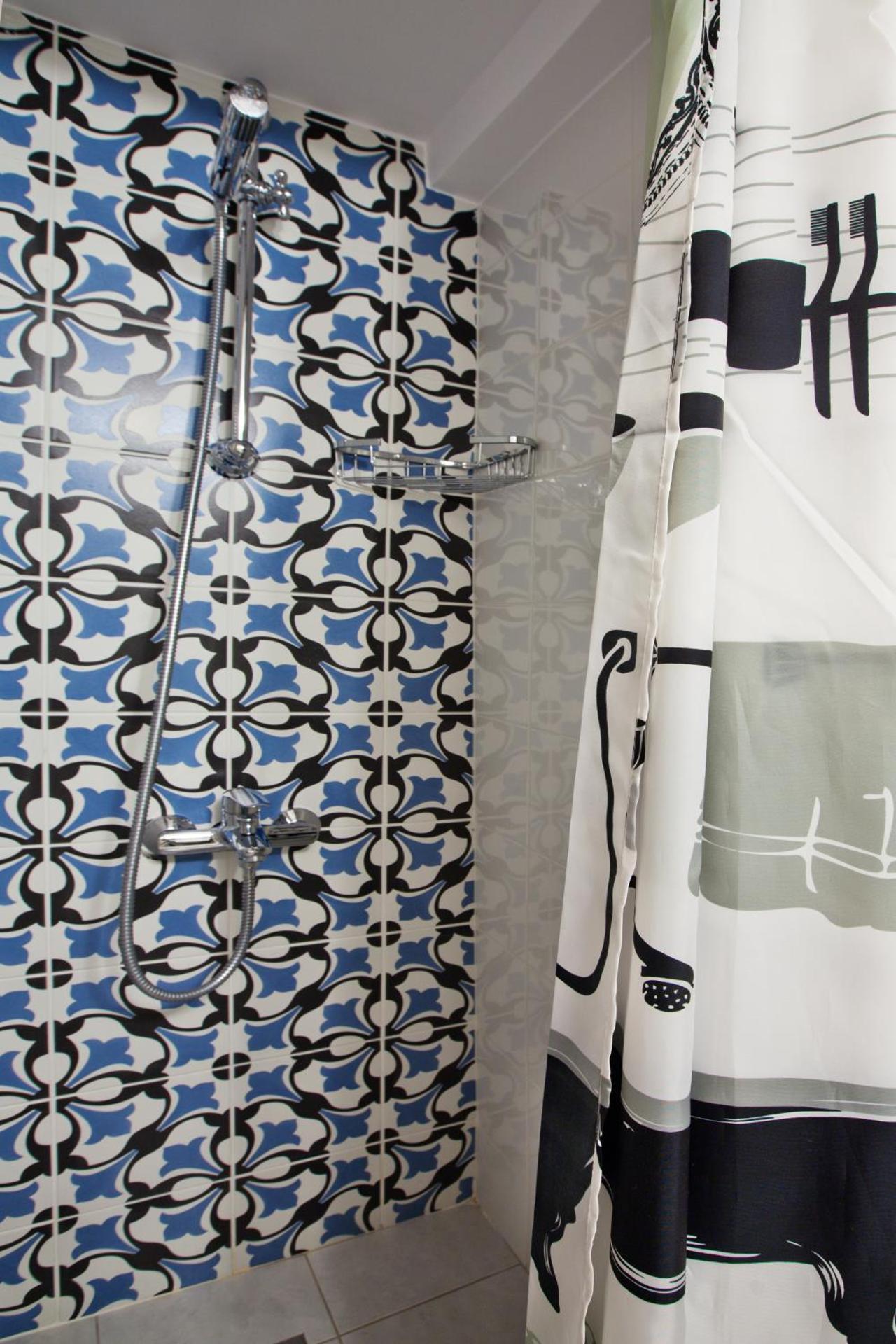 Double Room - Photo 4