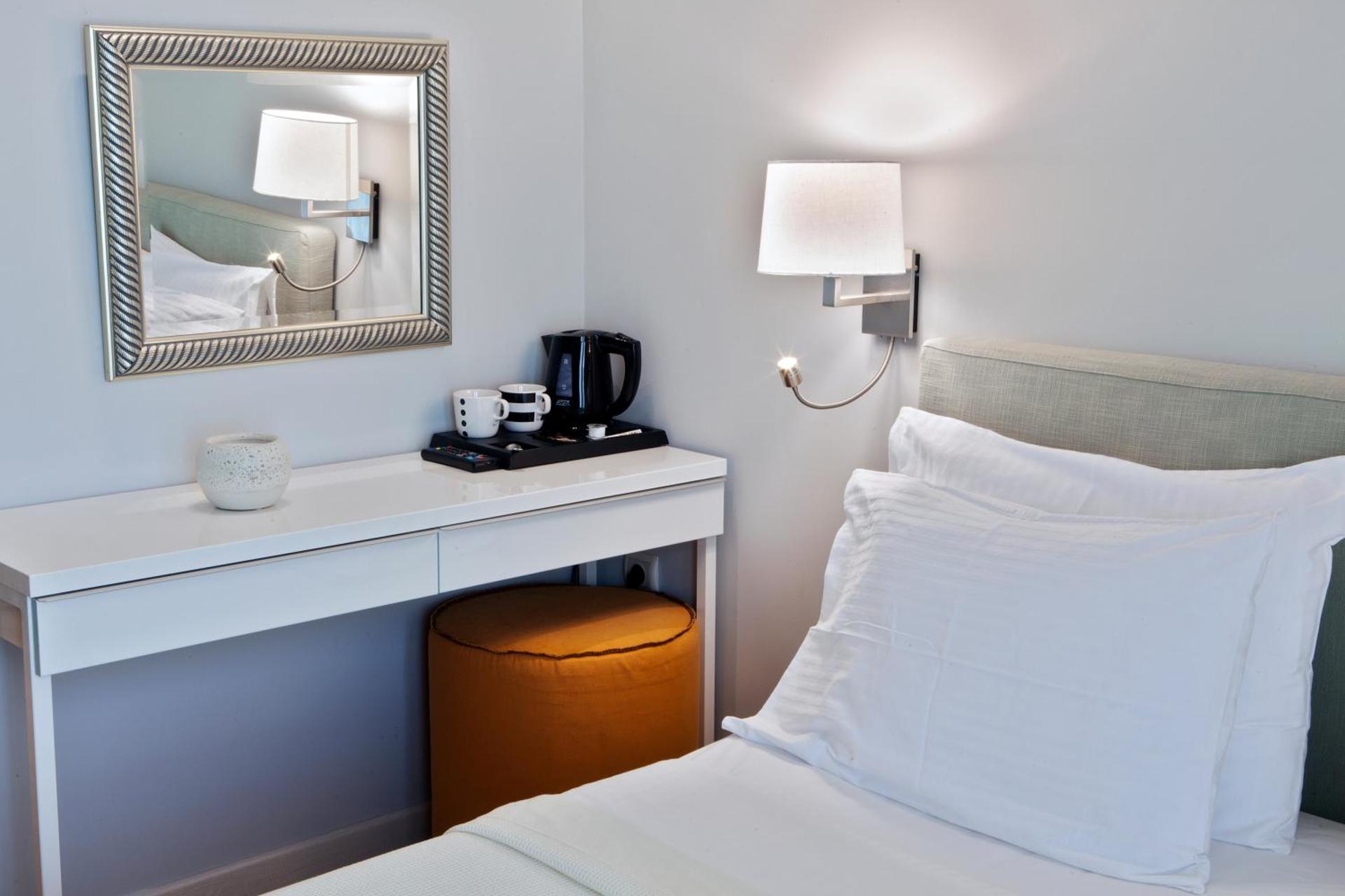 Phidias Piraeus Hotel - Photo 41