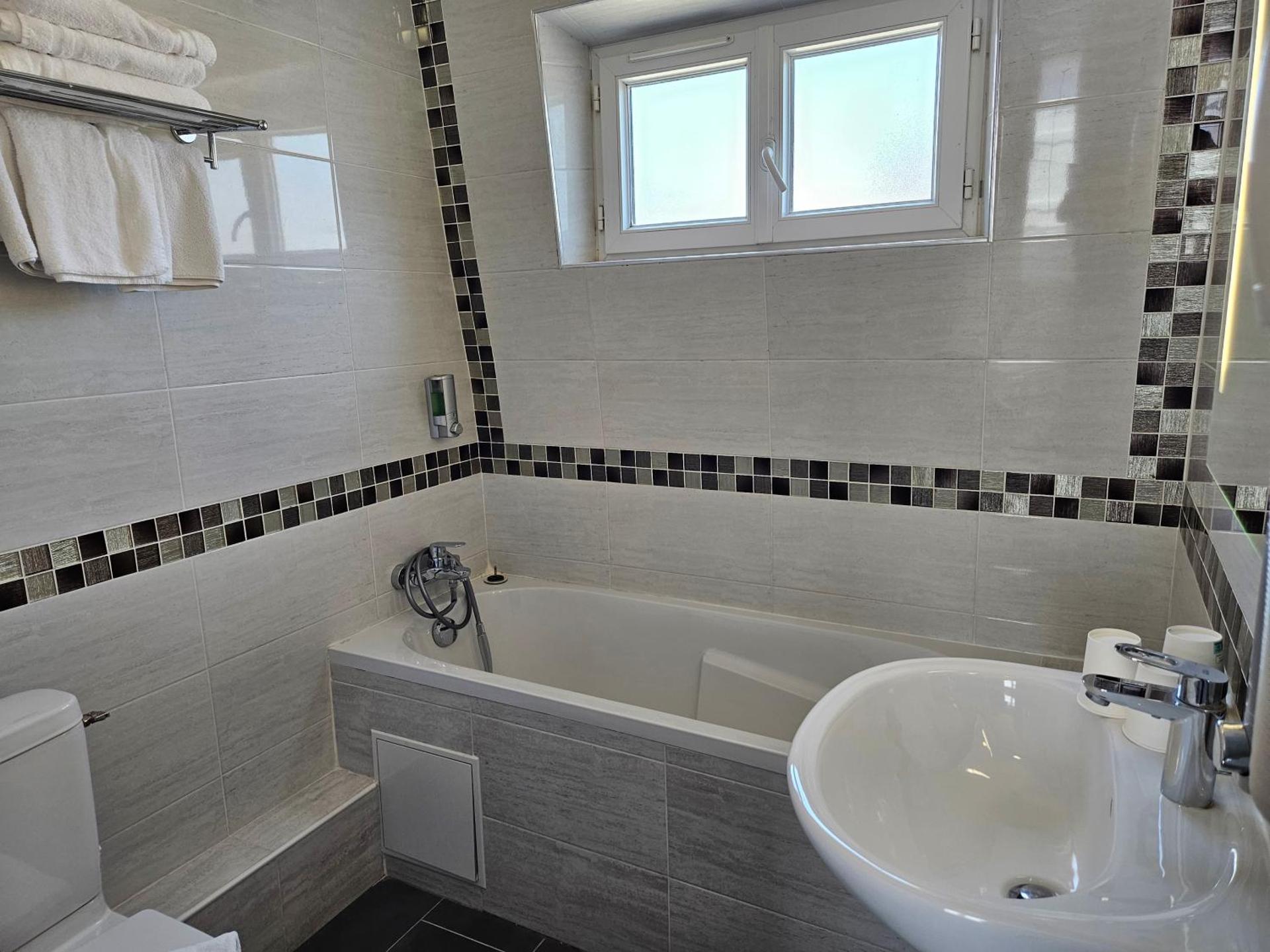 Hôtel Bellevue et du Chariot d'Or - Photo 36