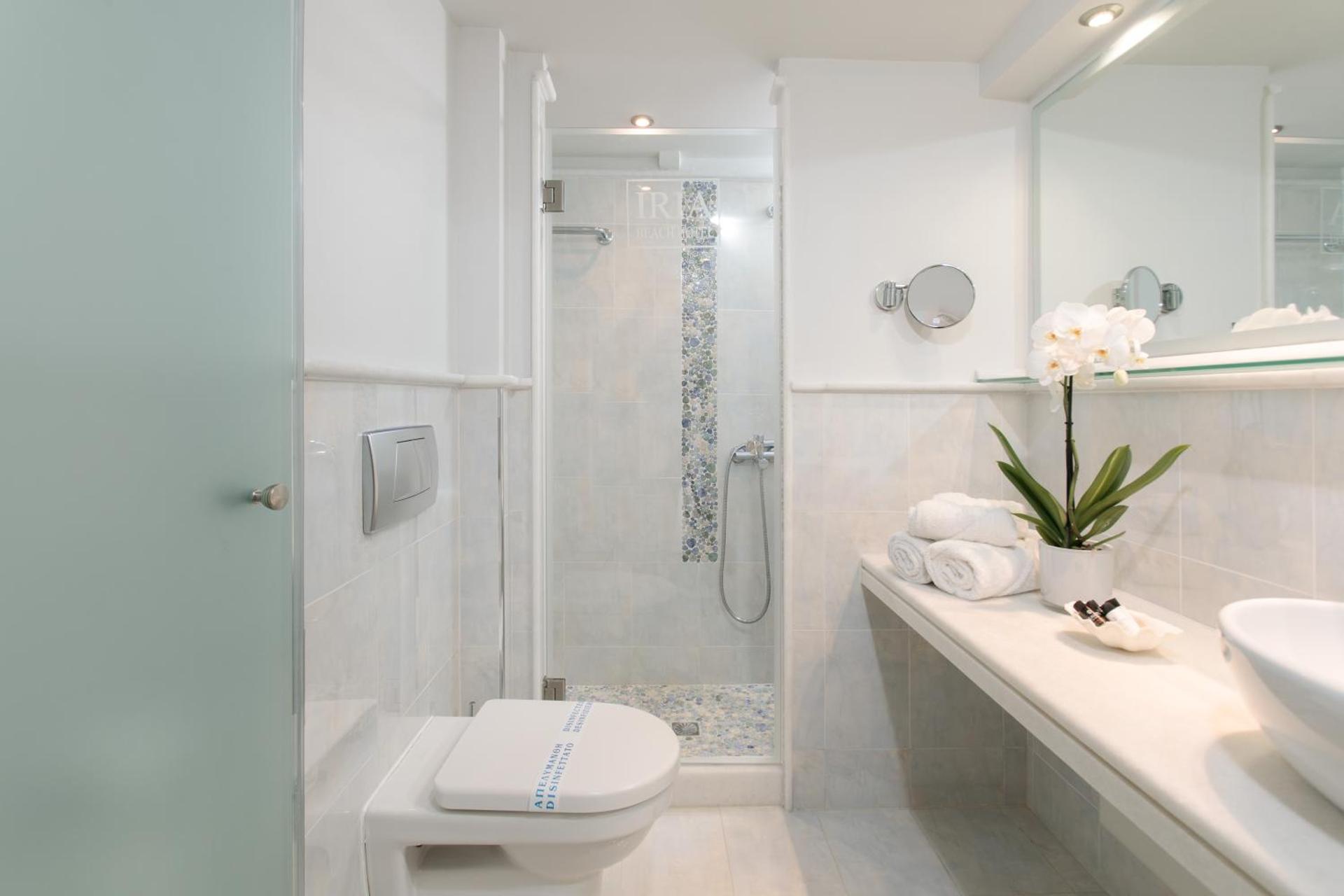 Iria Beach Art Hotel - Photo 26