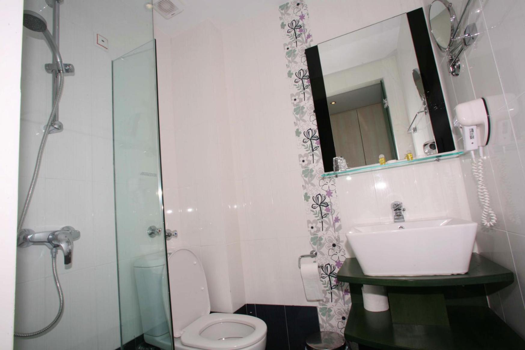 Princessa Riviera Resort - Photo 6