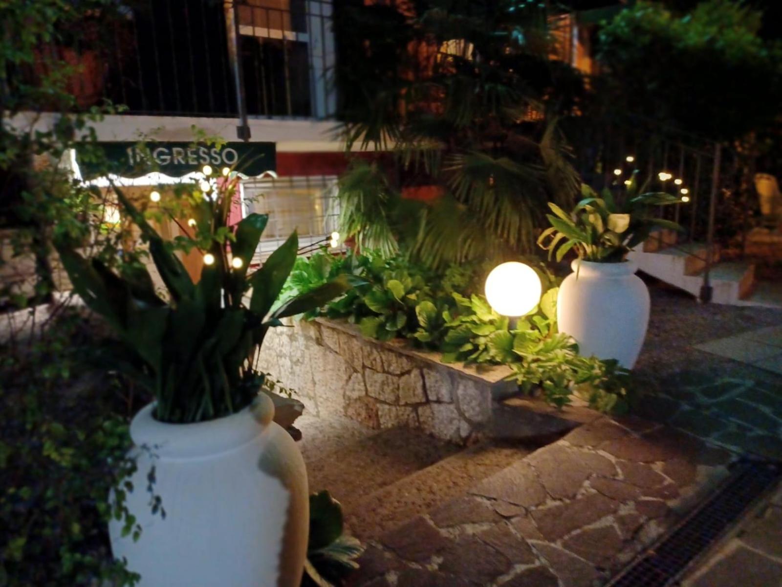 Hotel Villa Pagoda - Photo 59