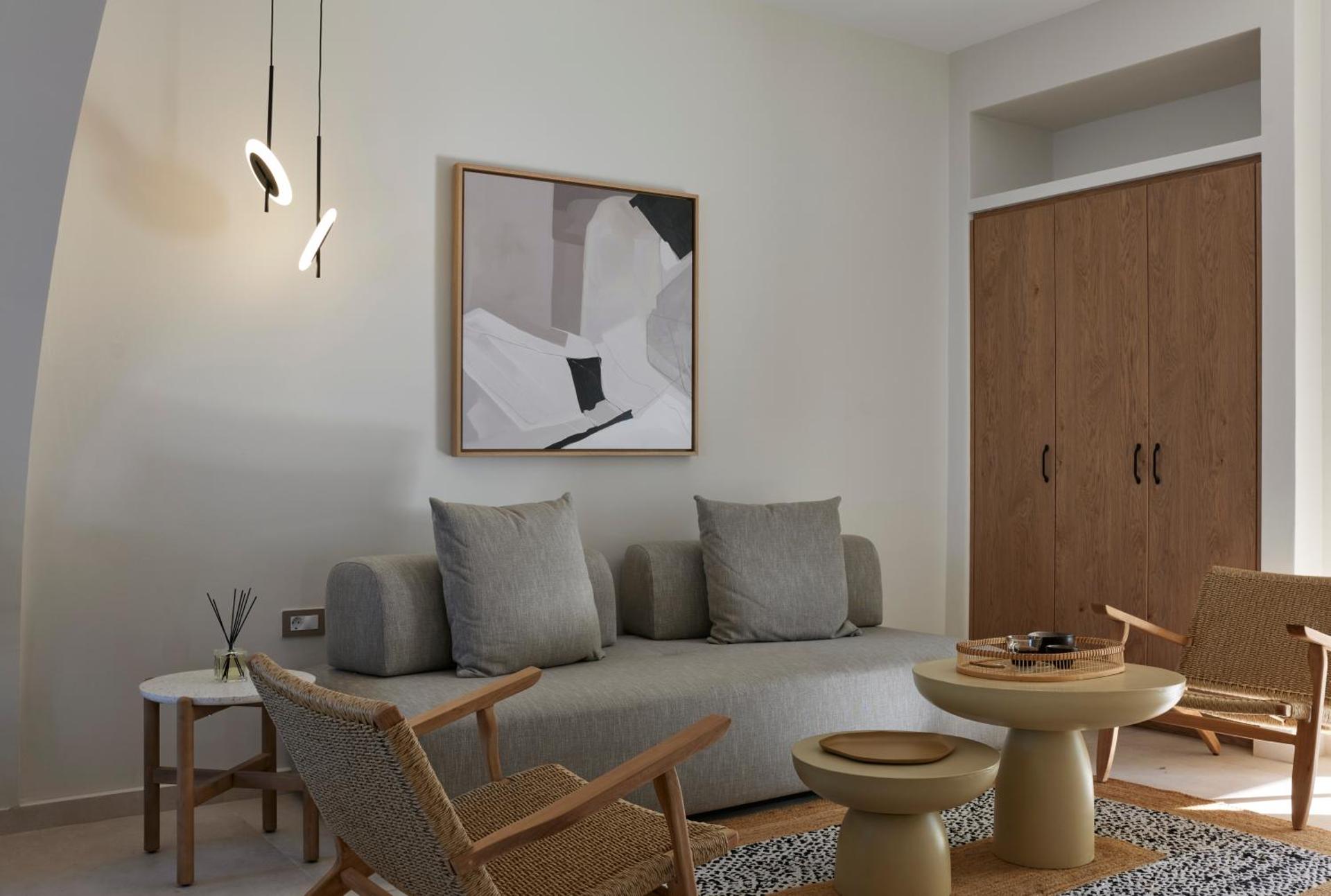 Apanemo Hotel & Suites - Photo 93