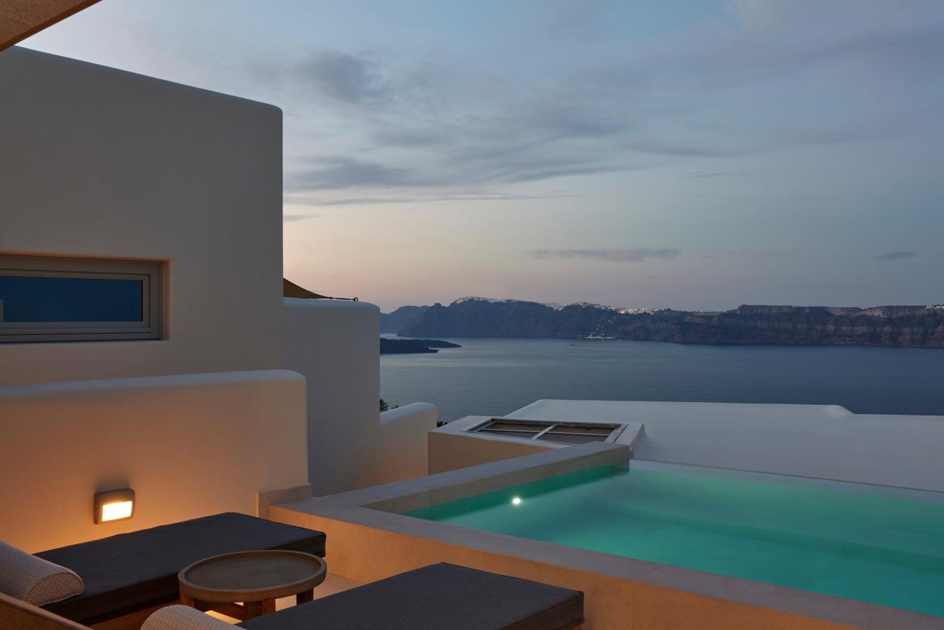 Apanemo Hotel & Suites - Photo 71