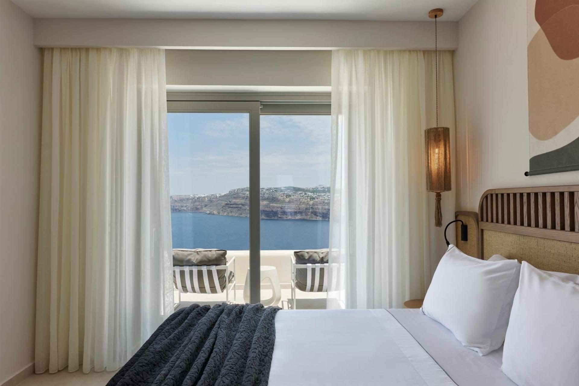 Apanemo Hotel & Suites - Photo 76