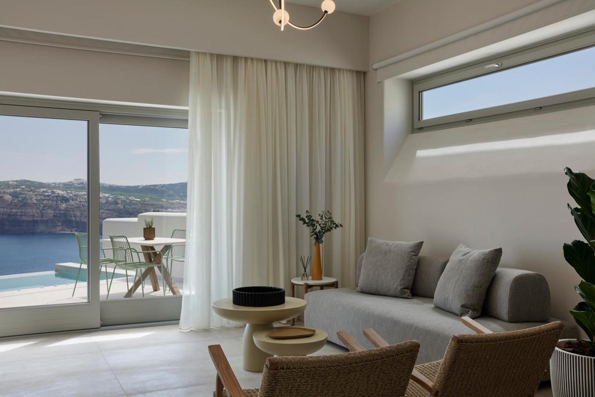 Apanemo Hotel & Suites - Photo 82