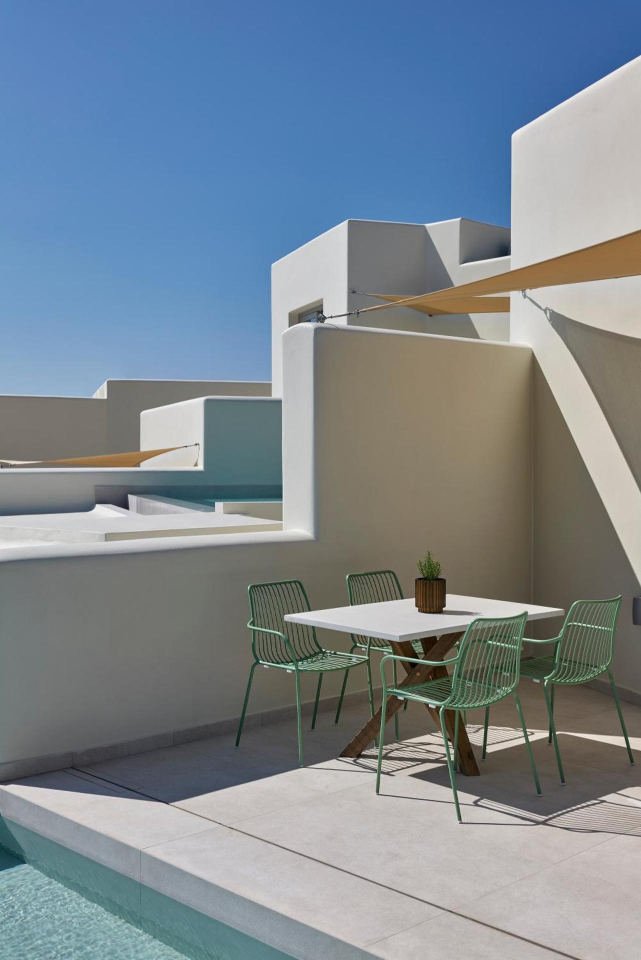 Apanemo Hotel & Suites - Photo 72