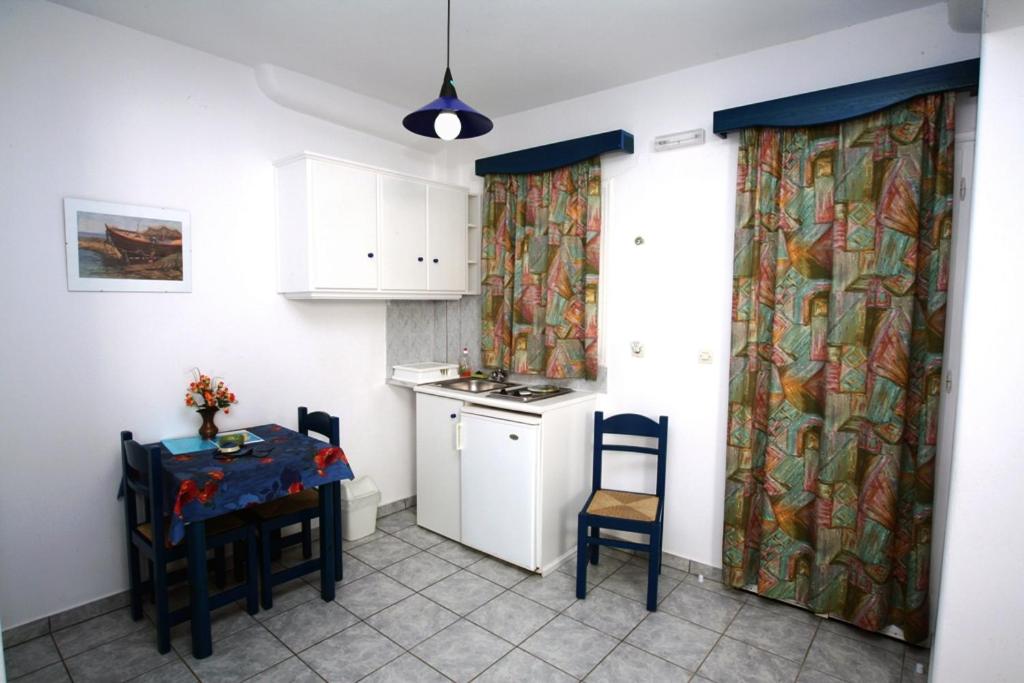 Deep Blue Studios - Photo 53