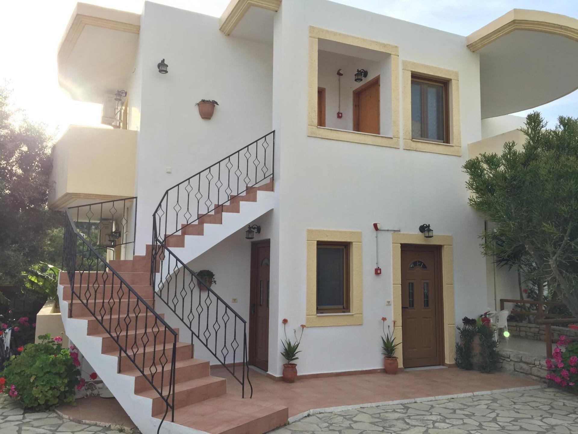 Vrisi Apartments & Villa - Photo 90