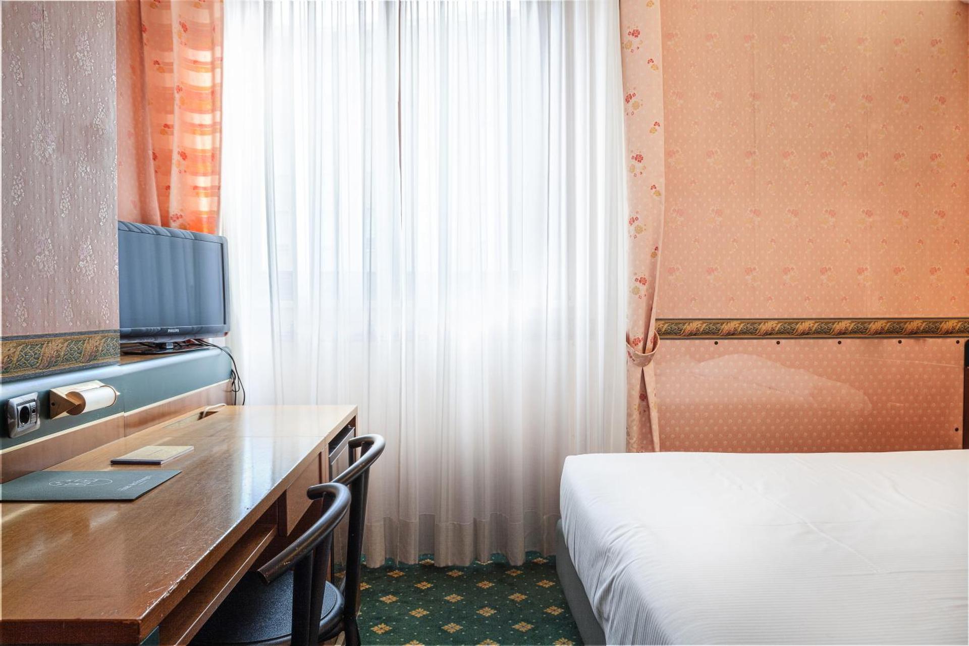Hotel Des Etrangers - Photo 13