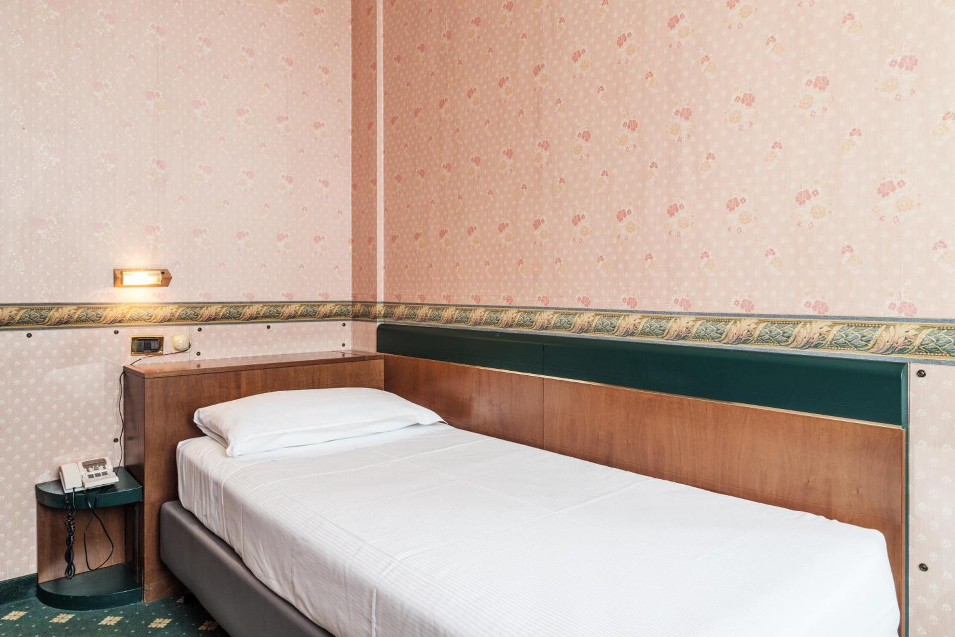 Hotel Des Etrangers - Photo 30