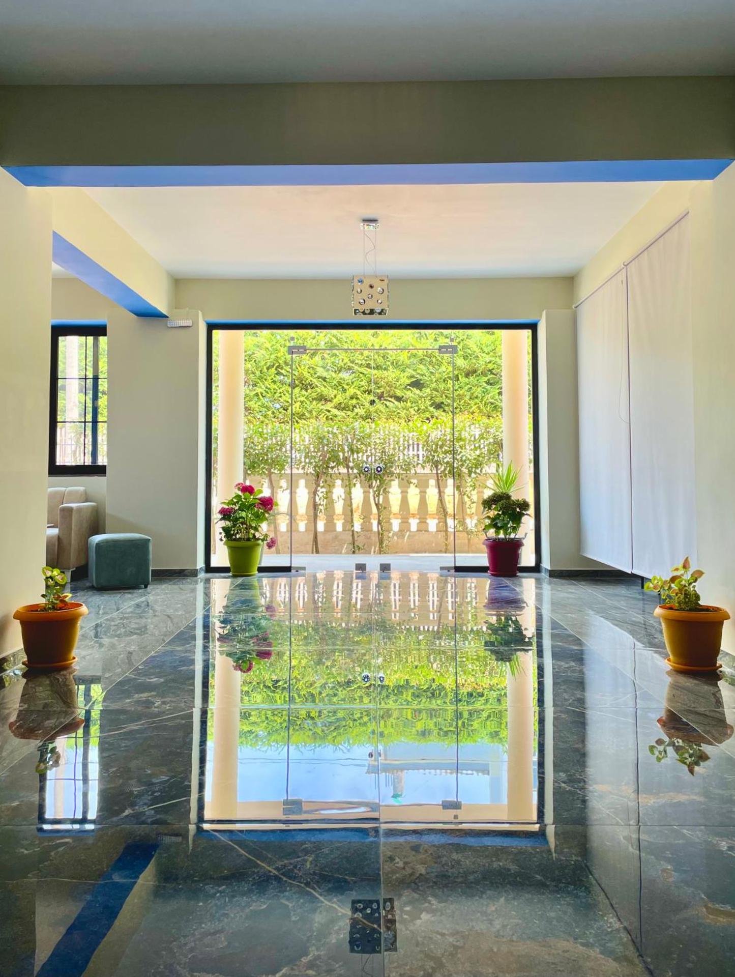 Marku Palace - Photo 24