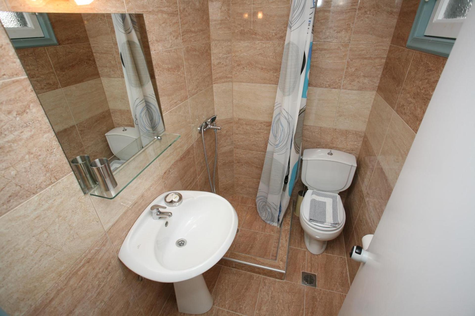 Sun Hotel - Photo 85