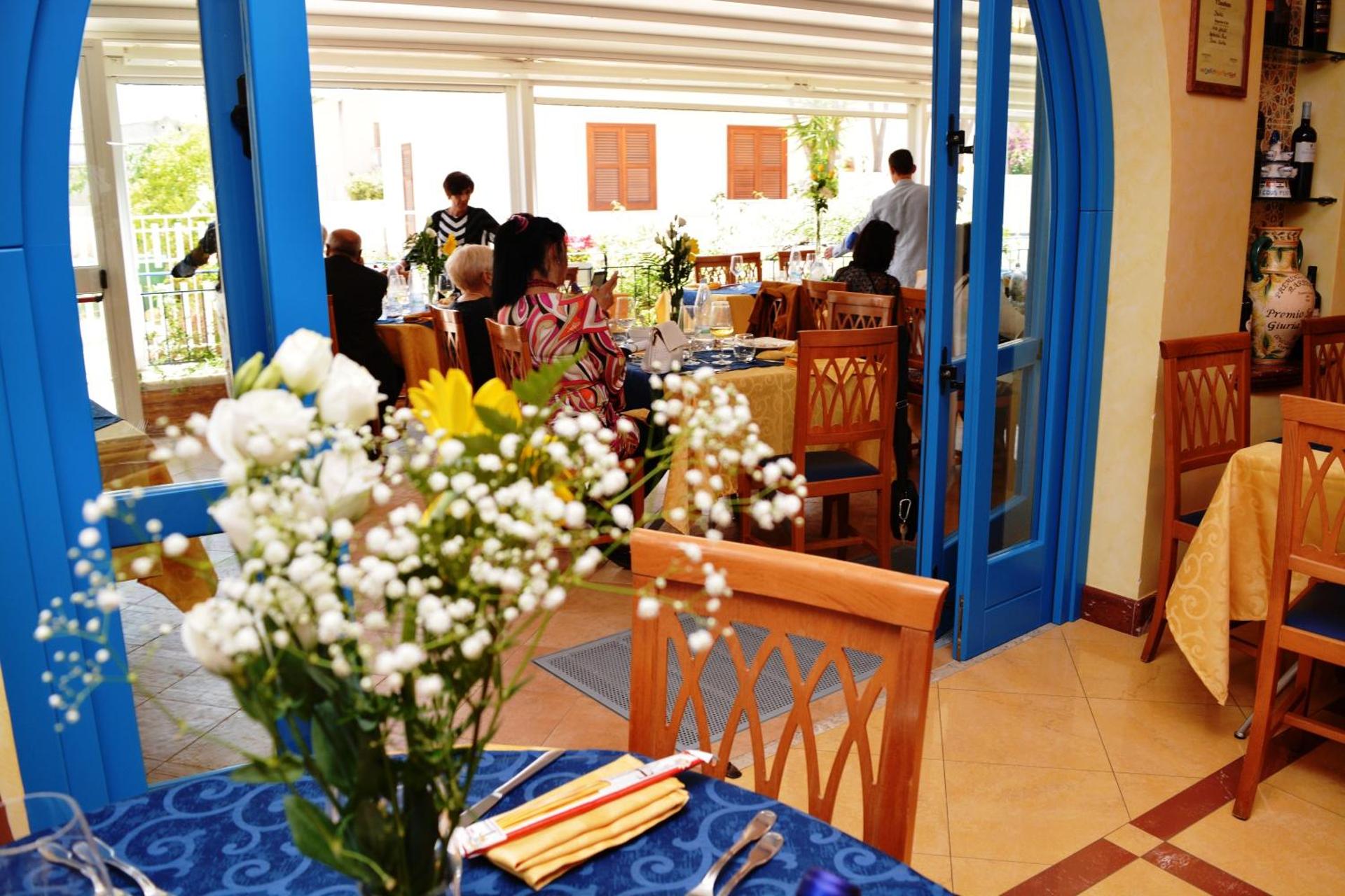 Hotel Ristorante Mediterraneo Faro - Photo 23