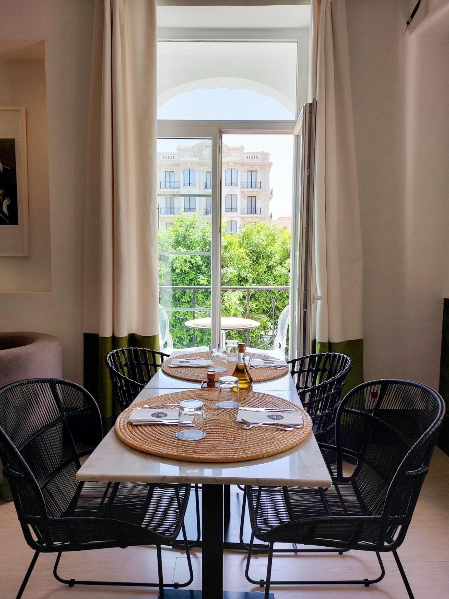 Hotel Carlton - Photo 29