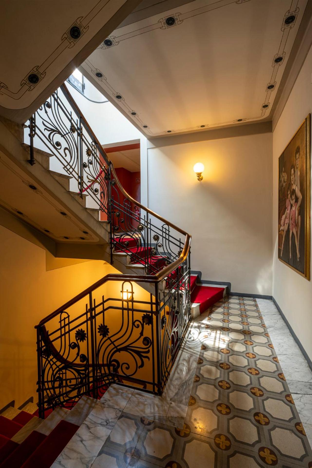 Hotel Laurin - Photo 29