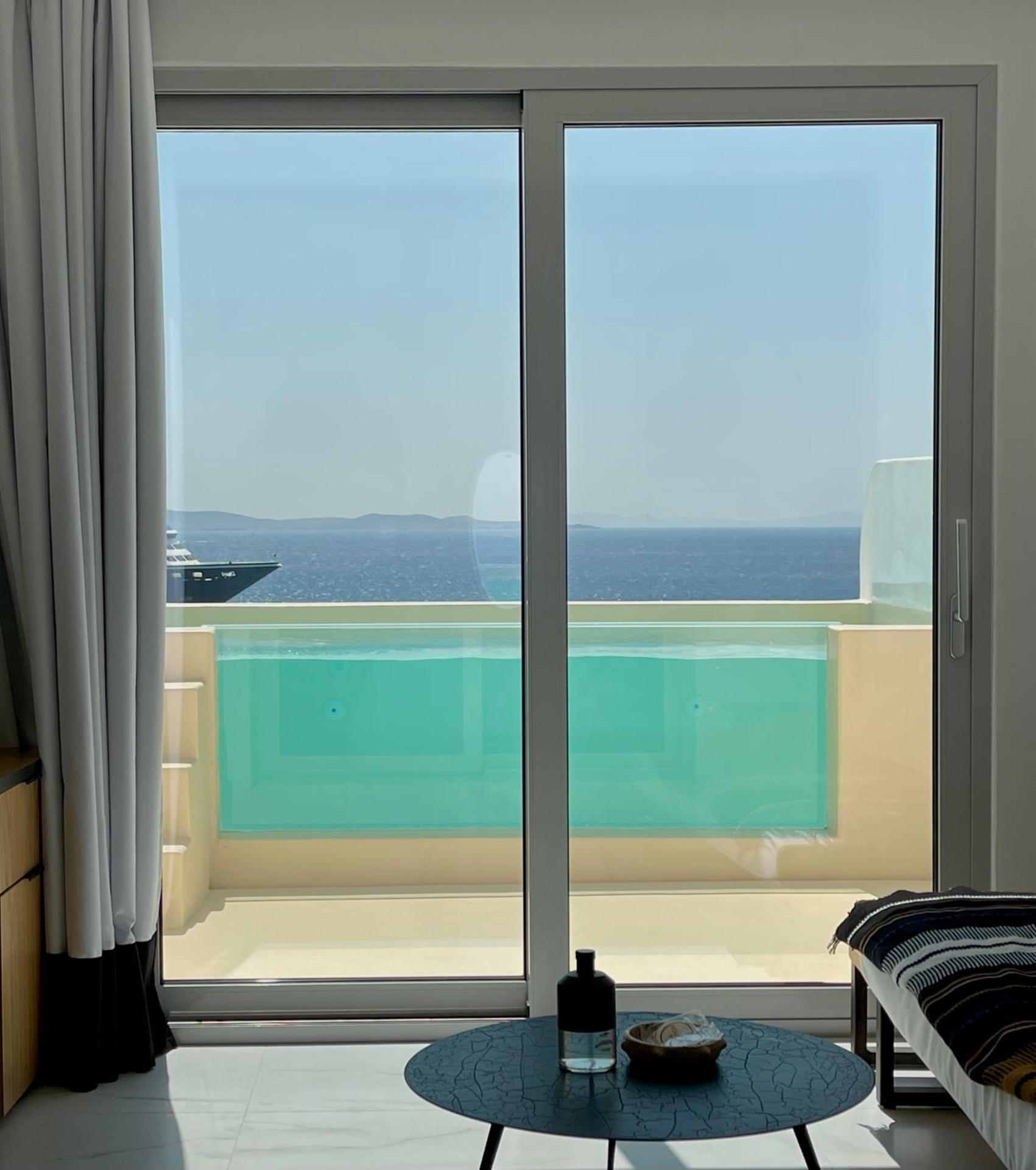 Kouros Hotel & Suites - Photo 85