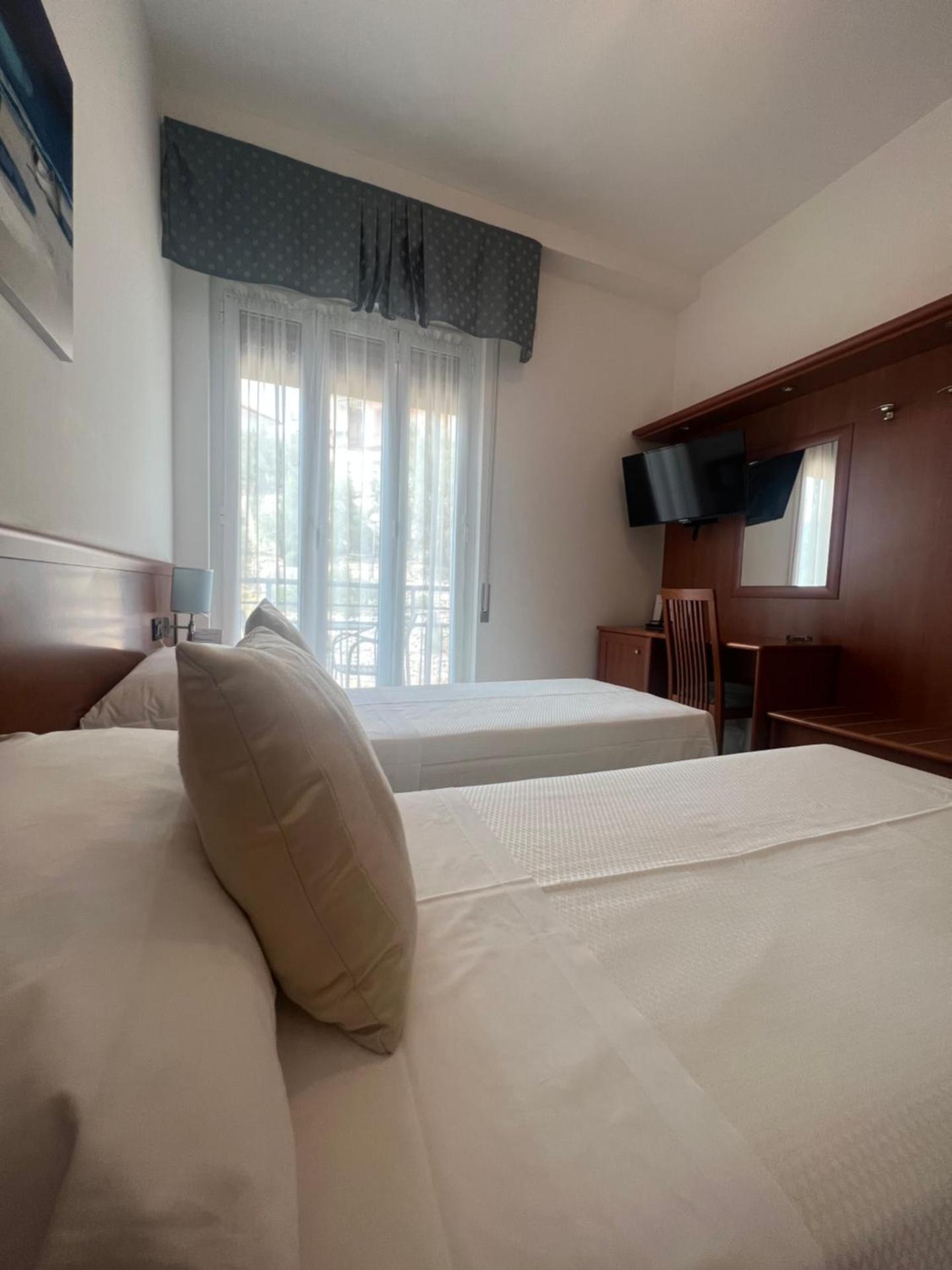 Hotel Noris - Photo 3
