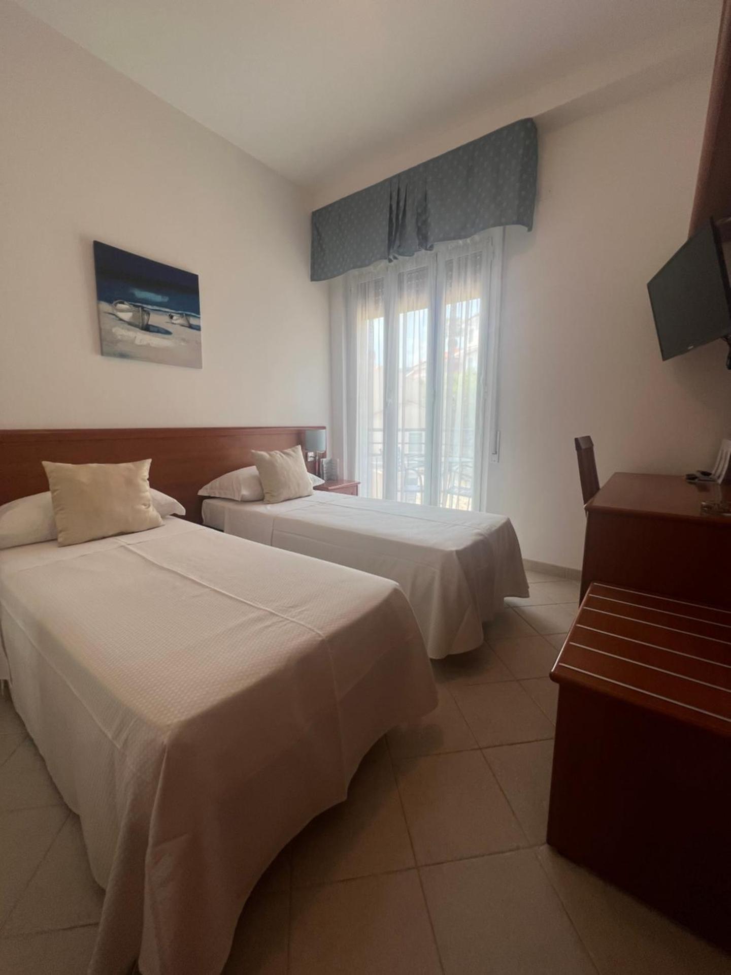 Hotel Noris - Photo 2