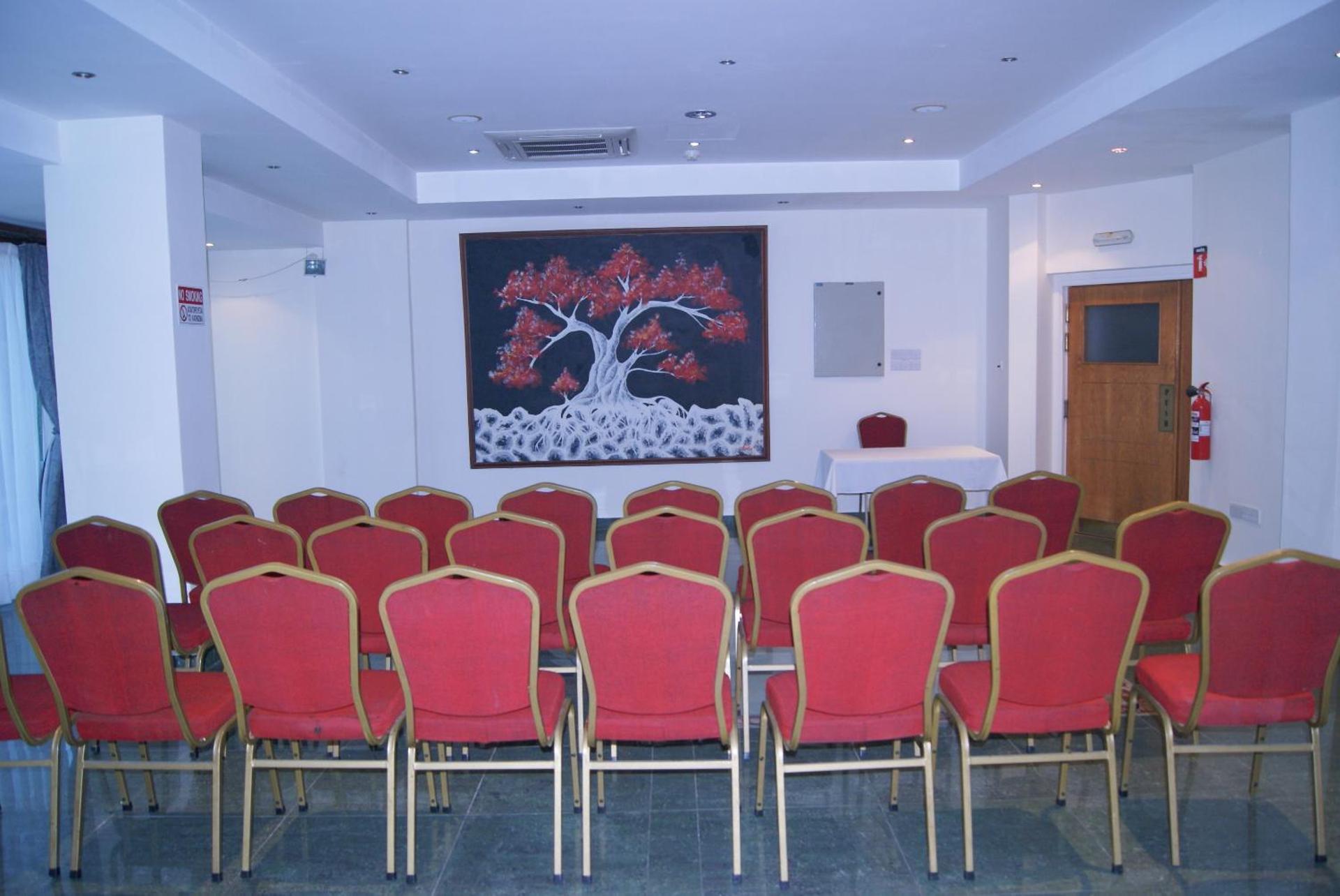 M. Moniatis Hotel - Photo 38