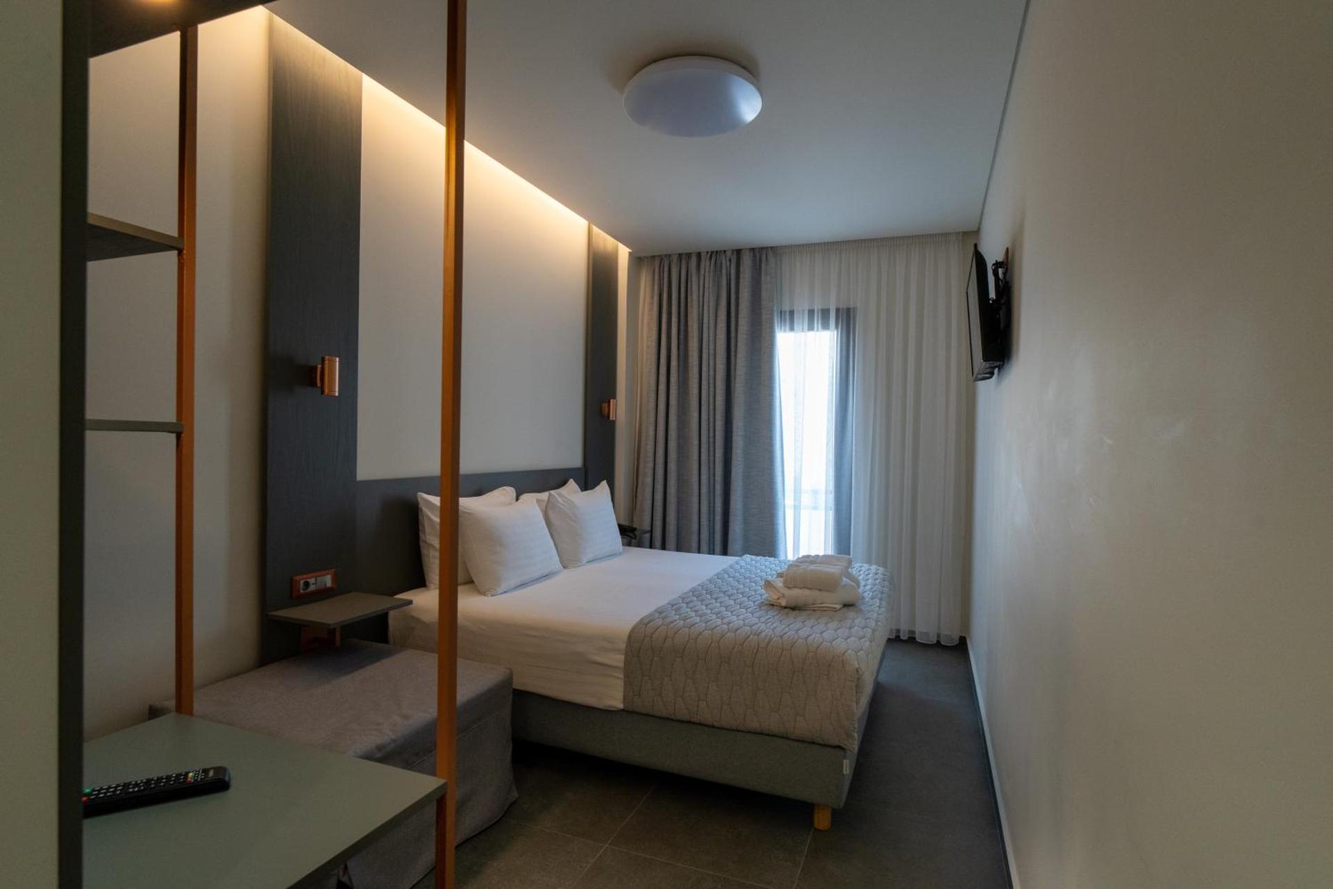 Argo Hotel Piraeus - Photo 68