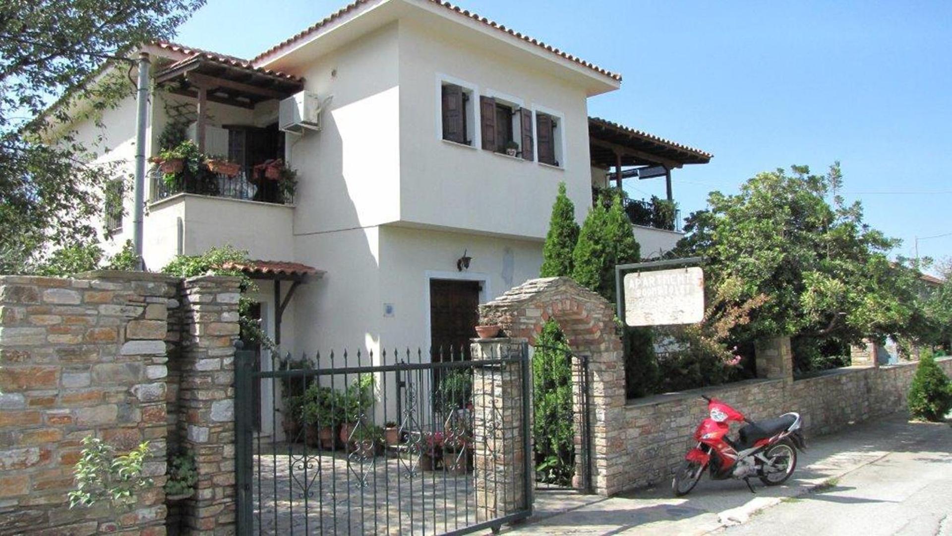 Rafaela House - Photo 9