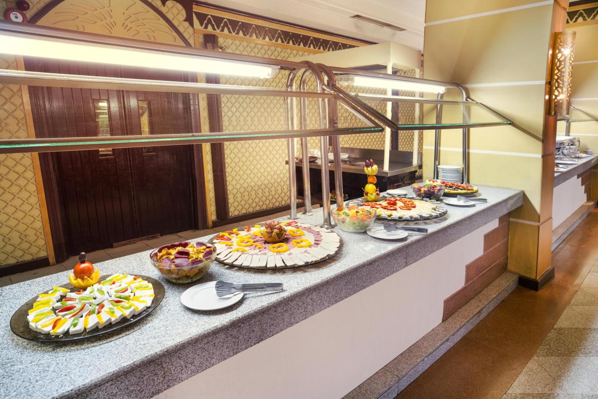 Pyramisa Hotel Luxor - Photo 79