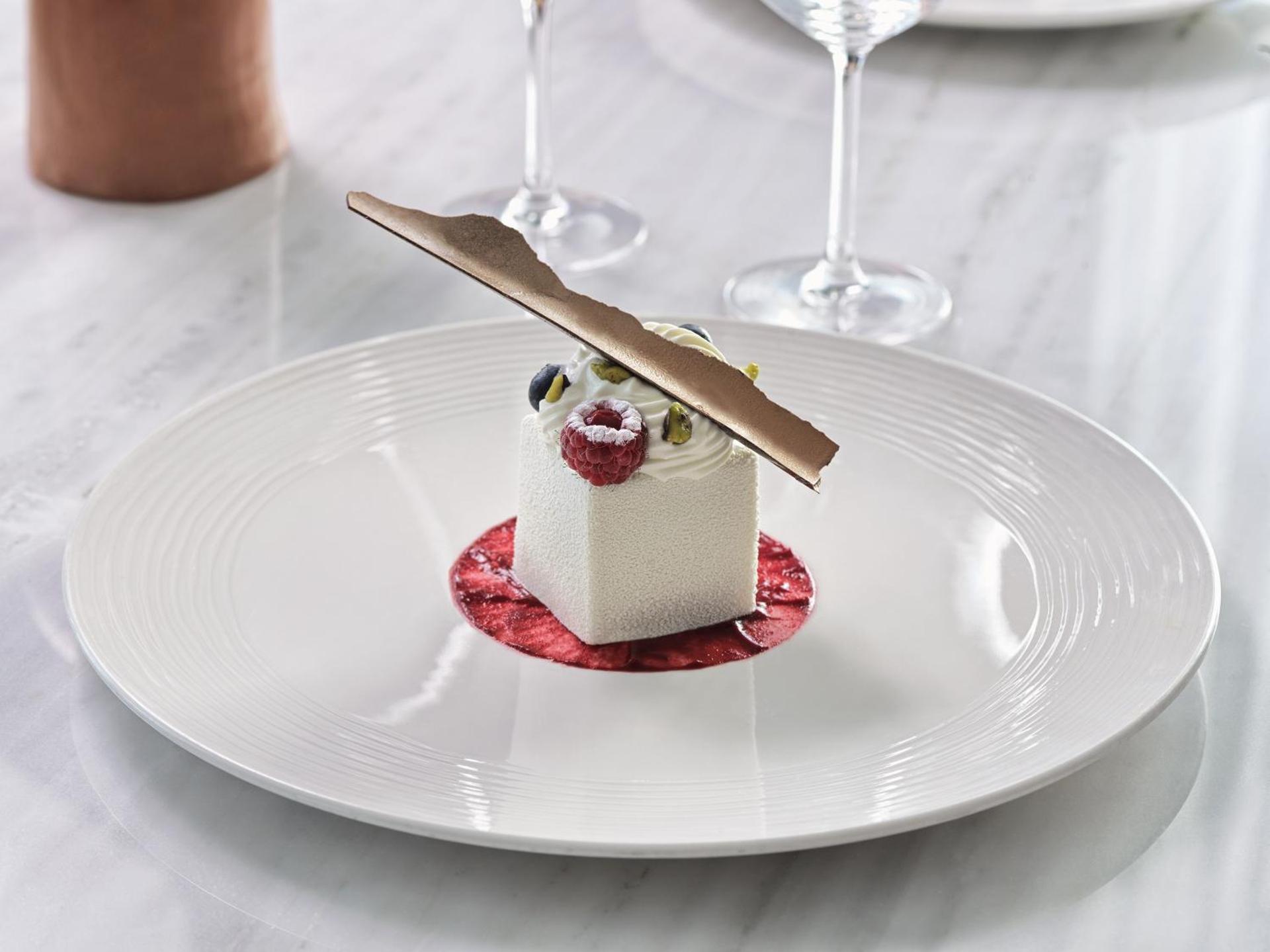 Grand Hyatt Athens - Photo 140